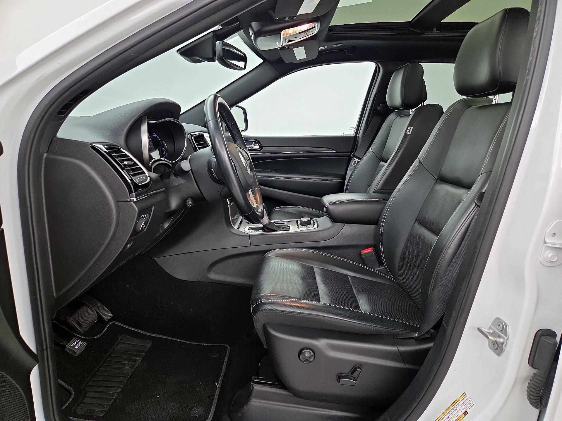 Thumbnail: 2021 Jeep Grand Cherokee - 11