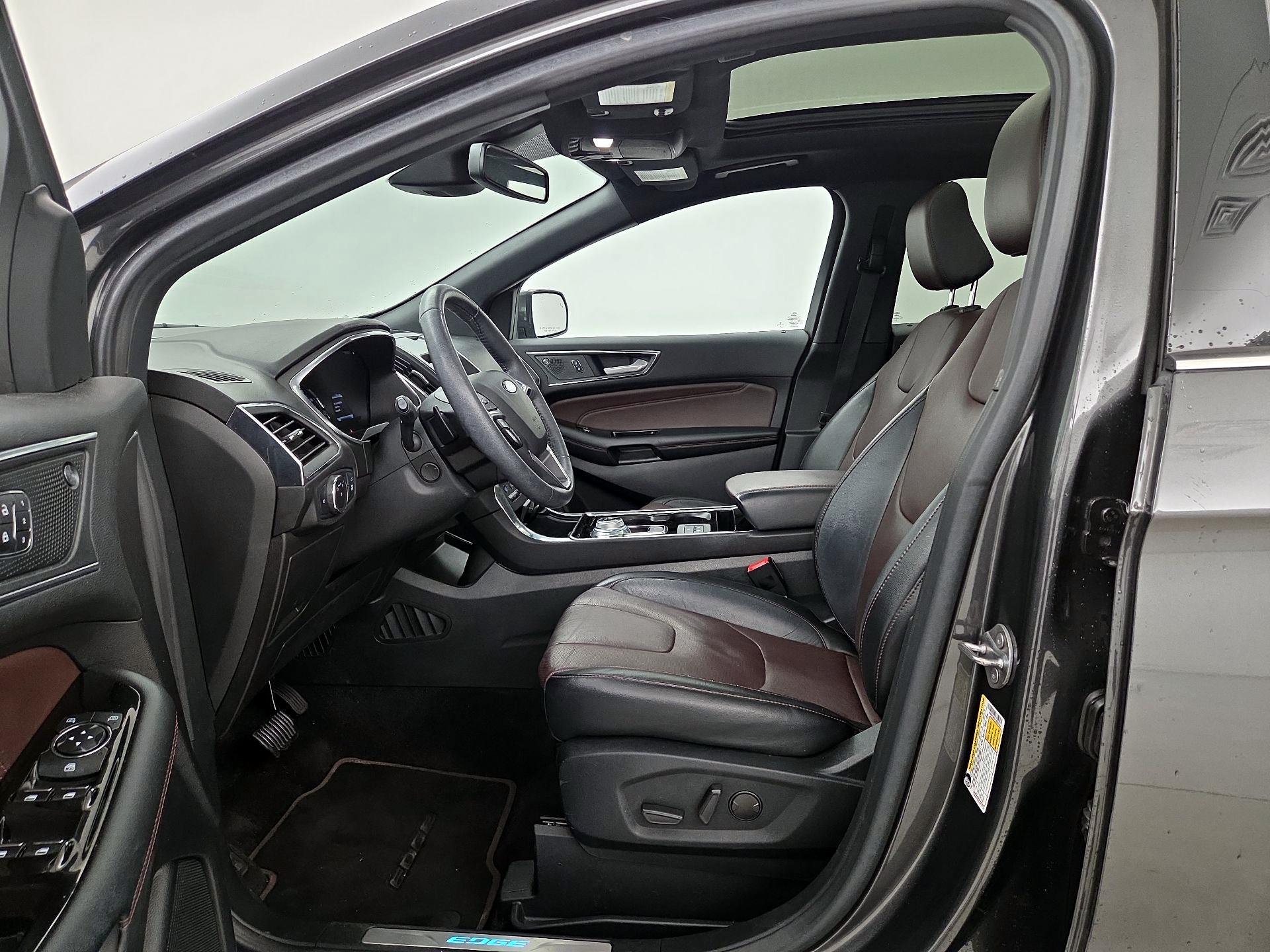 Thumbnail: 2020 Ford Edge - 11