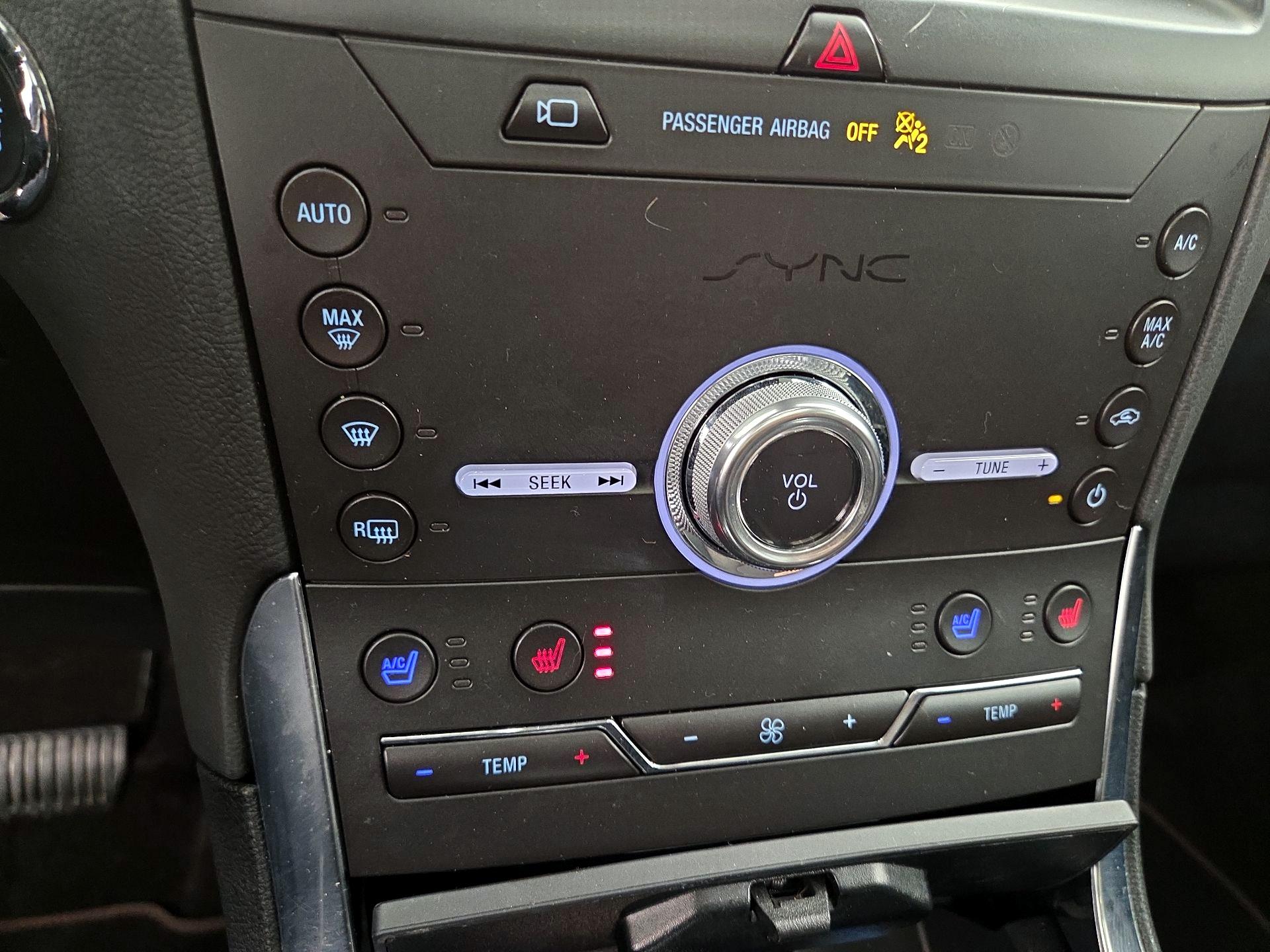 Thumbnail: 2020 Ford Edge - 17