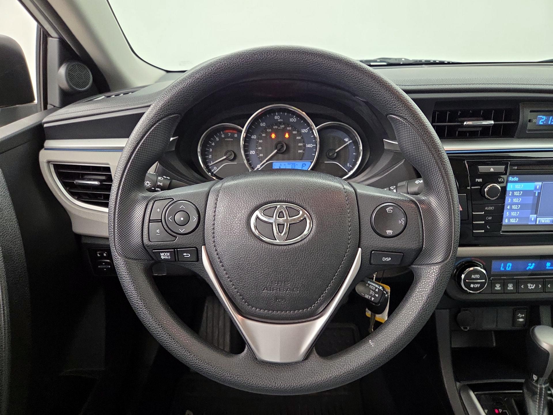 Thumbnail: 2016 Toyota Corolla - 10