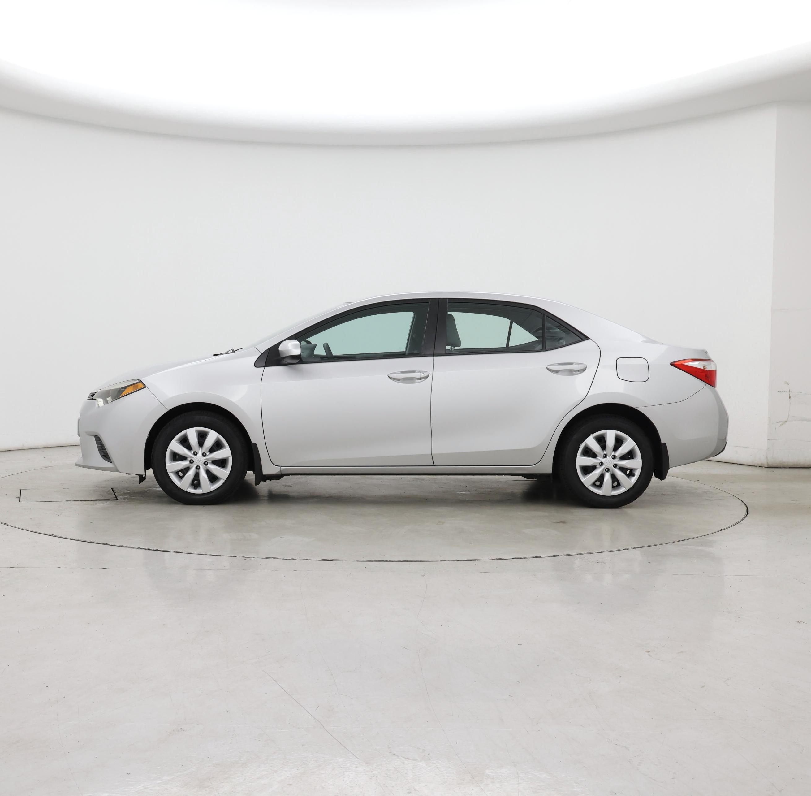 Thumbnail: 2016 Toyota Corolla - 3