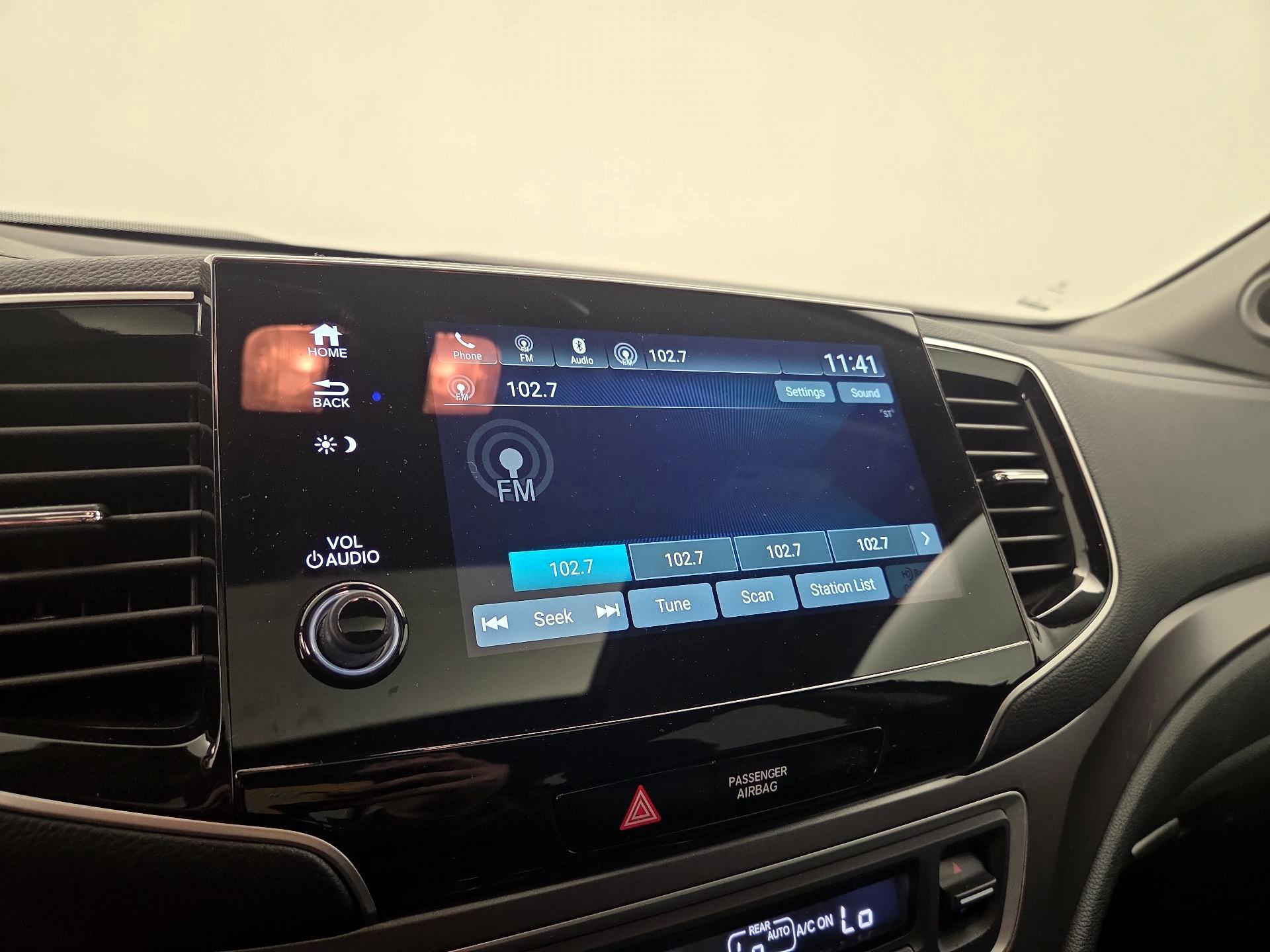 Thumbnail: 2020 Honda Pilot - 15