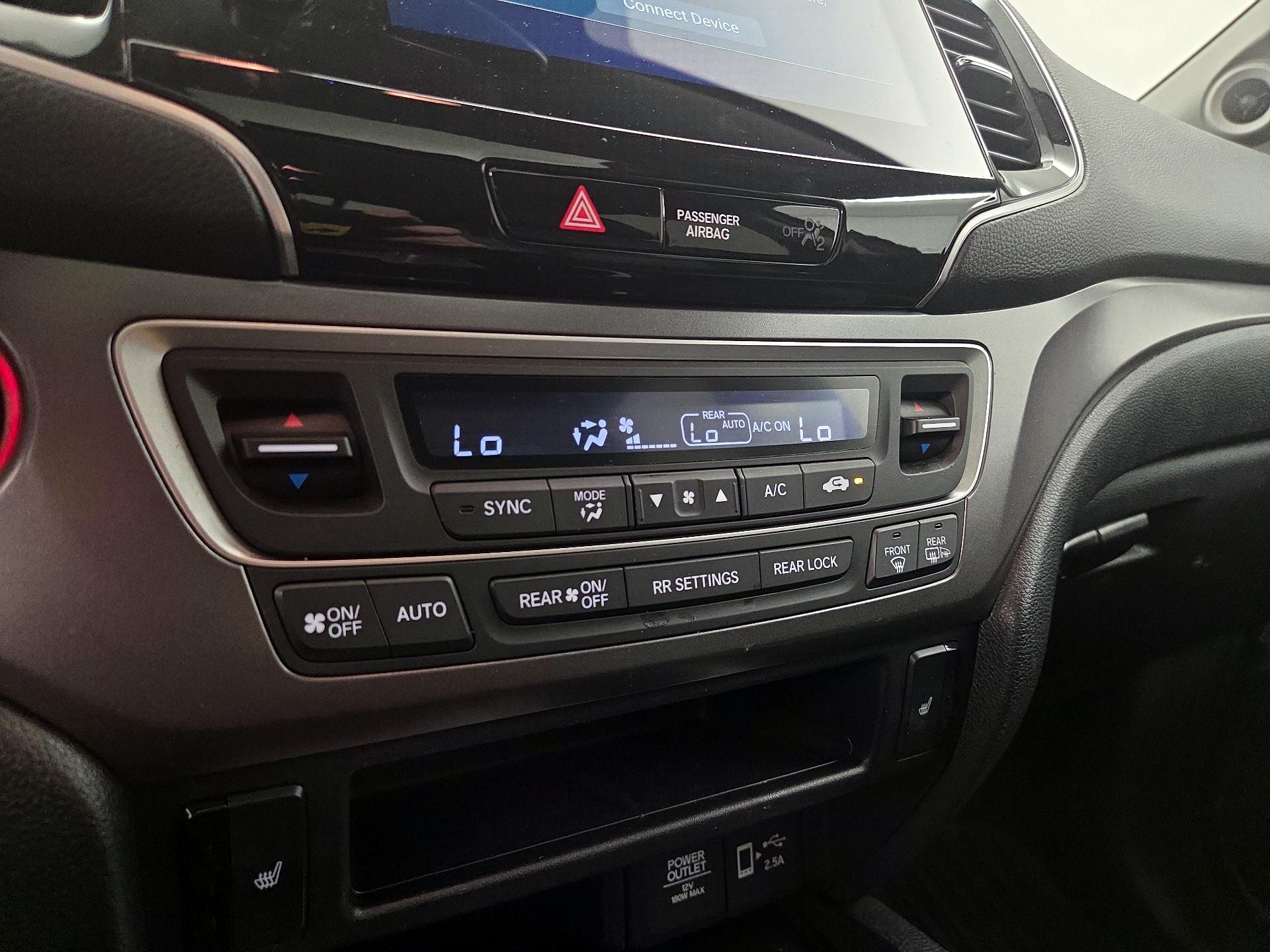 Thumbnail: 2020 Honda Pilot - 16