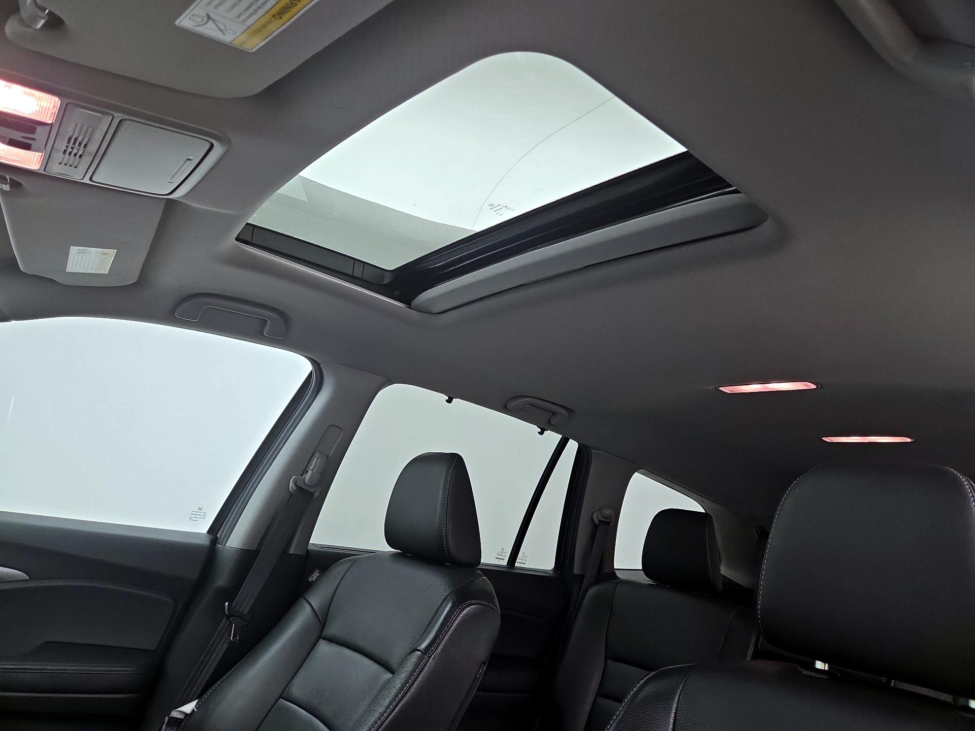 Thumbnail: 2020 Honda Pilot - 19