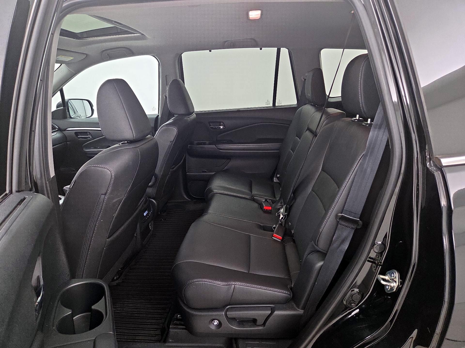 Thumbnail: 2020 Honda Pilot - 20