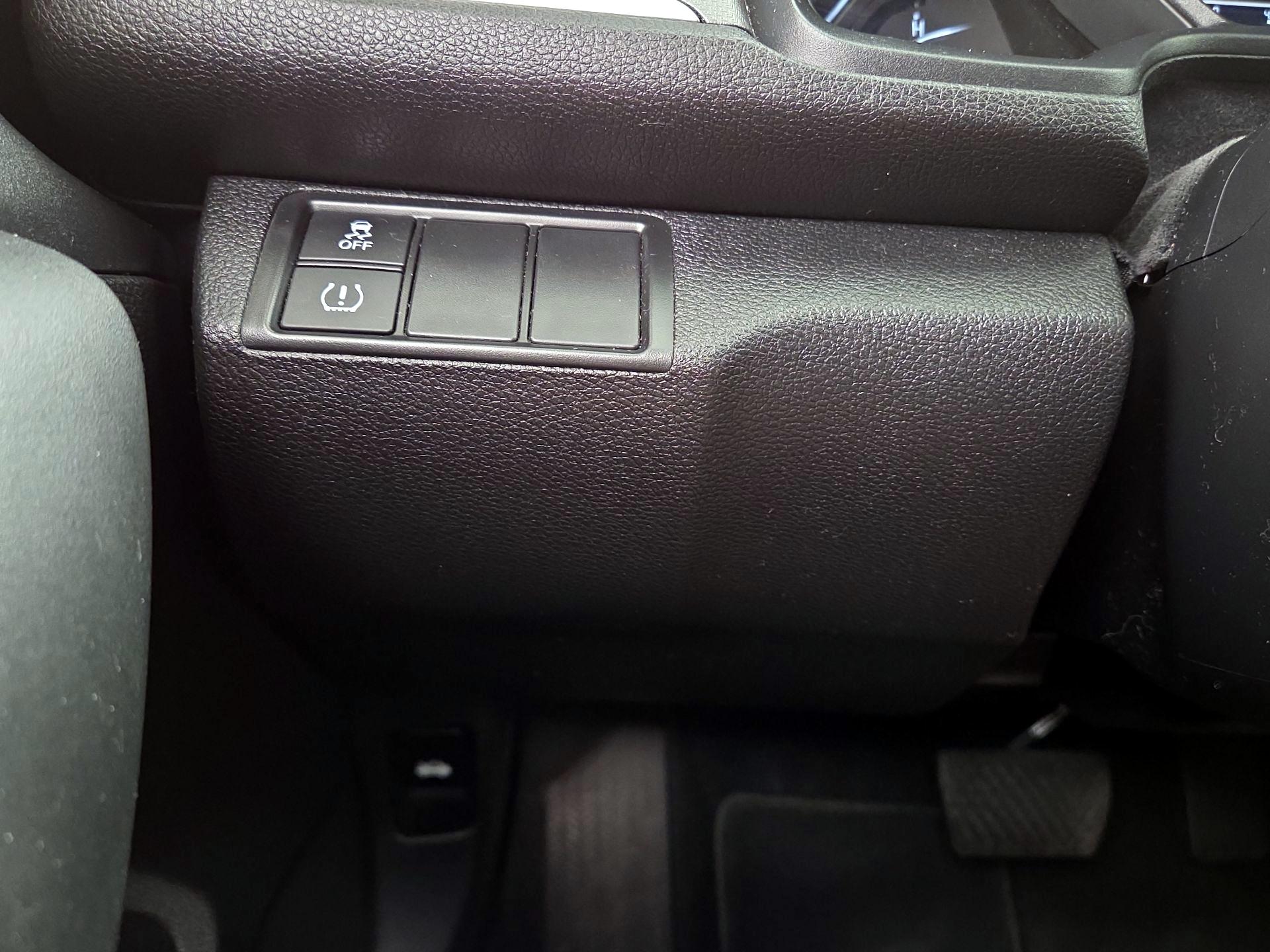 Thumbnail: 2018 Honda Civic - 13