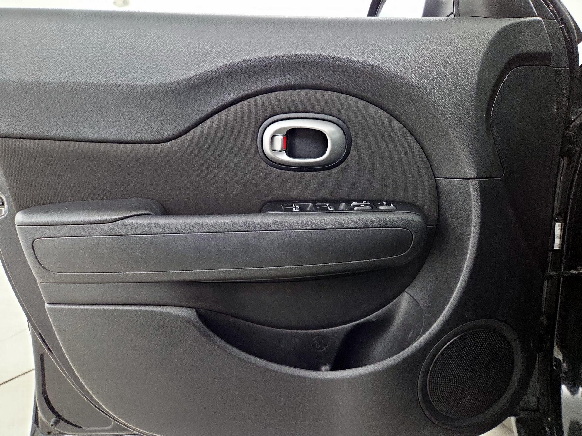 Thumbnail: 2019 Kia Soul - 12