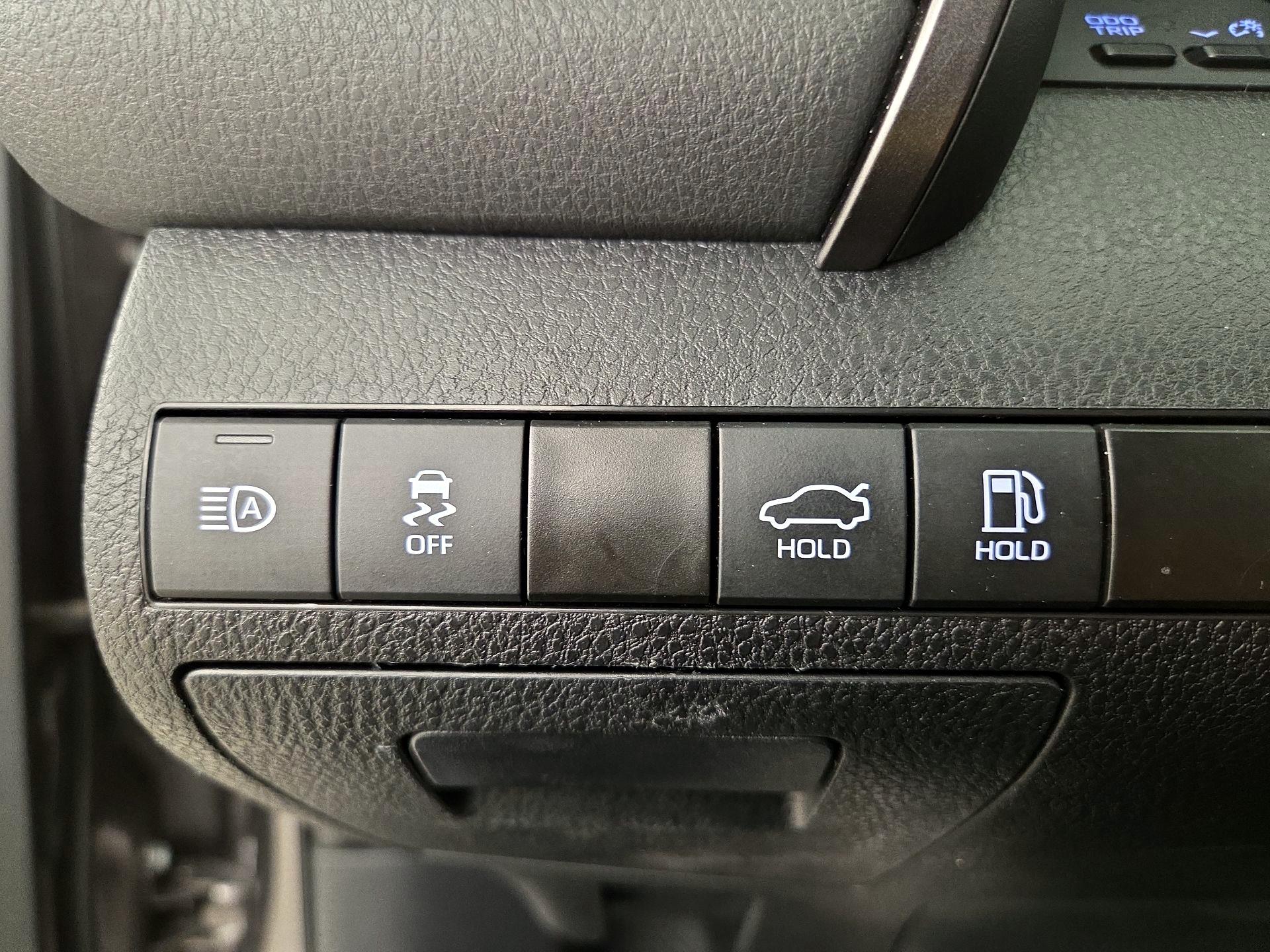 Thumbnail: 2023 Toyota Camry - 13