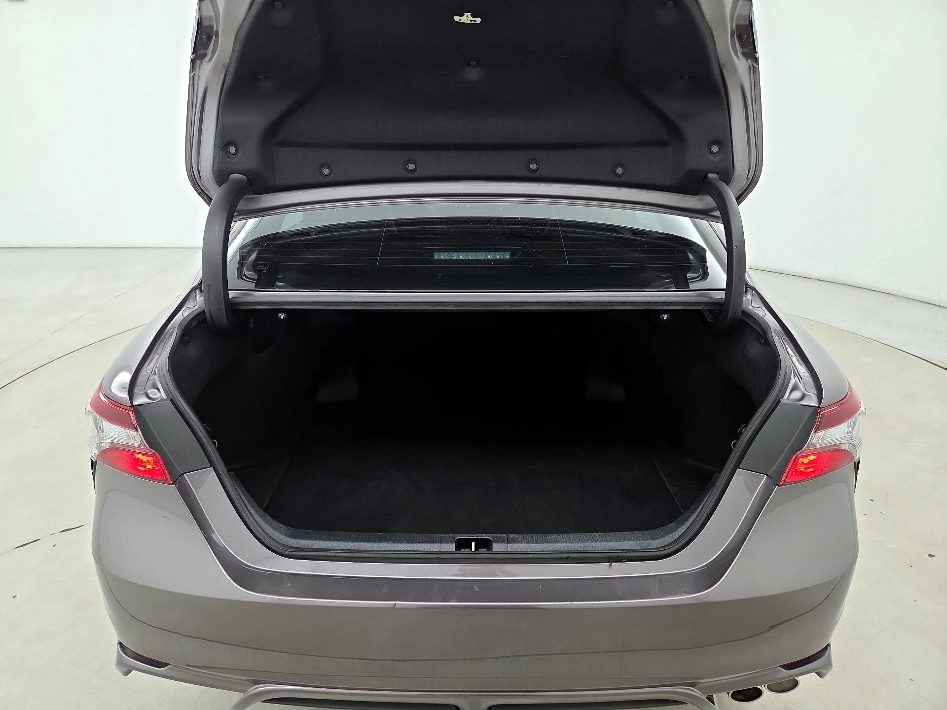 Thumbnail: 2023 Toyota Camry - 20