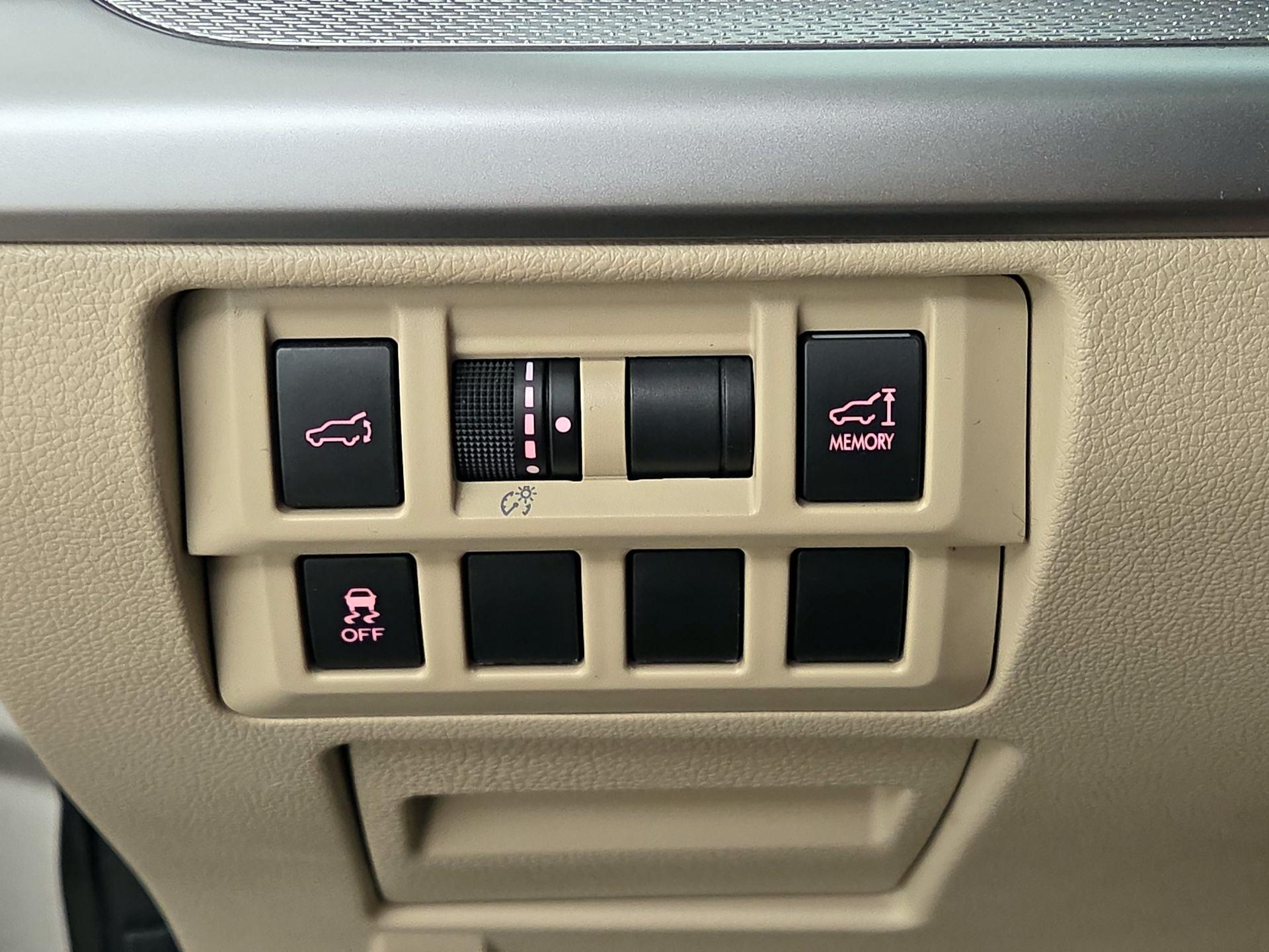 Thumbnail: 2017 Subaru Outback - 13