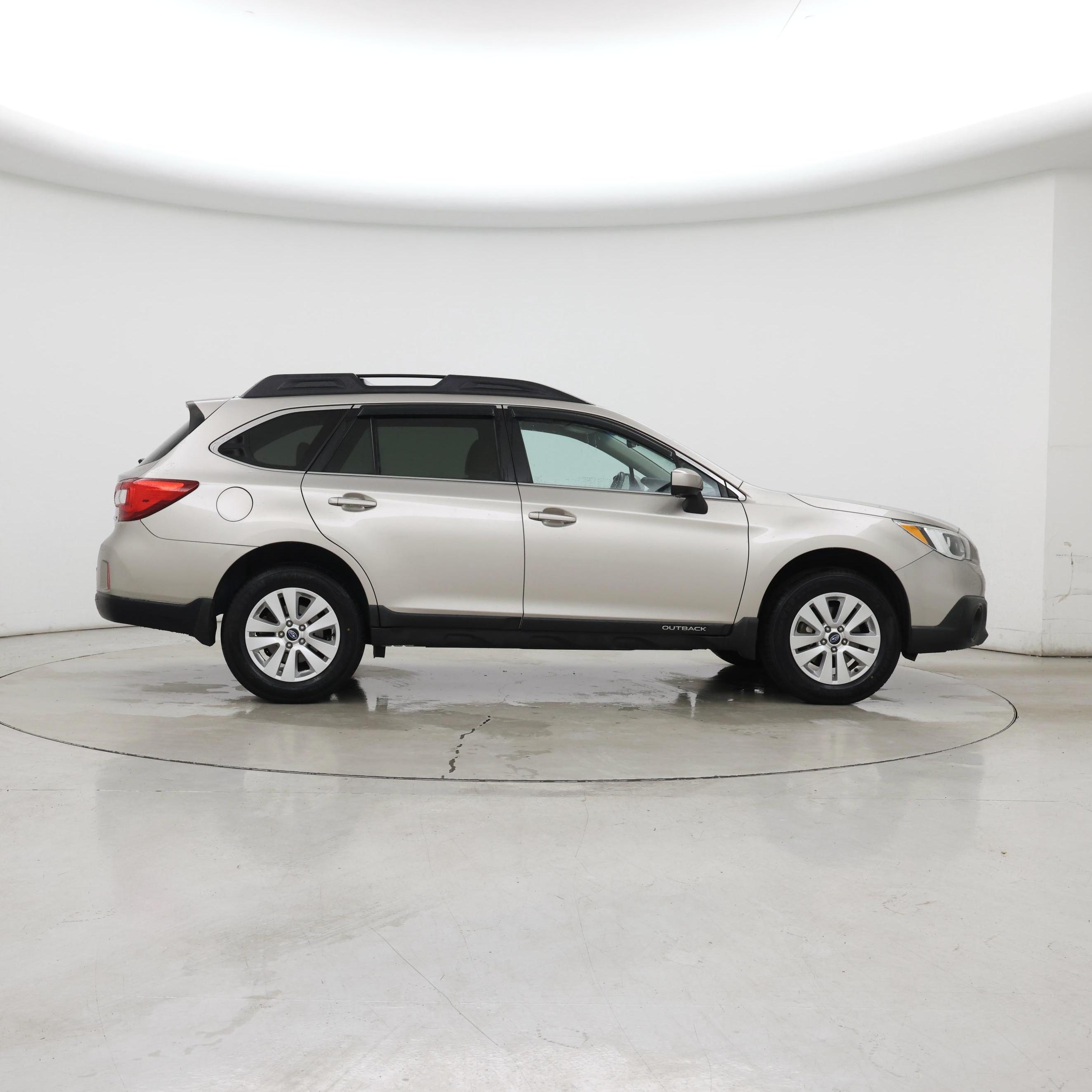 Thumbnail: 2017 Subaru Outback - 7