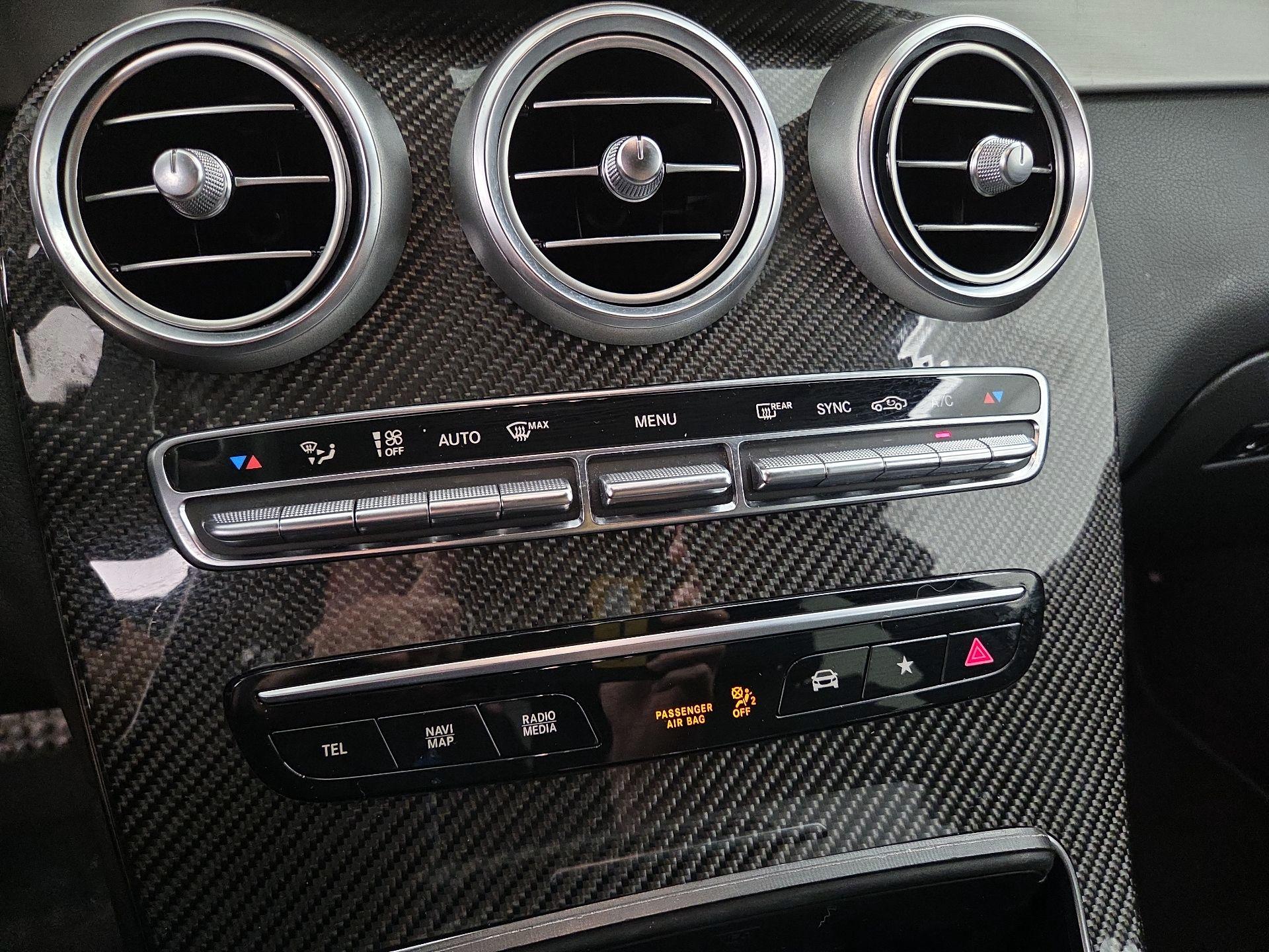 Thumbnail: 2020 Mercedes-Benz GLC - 17