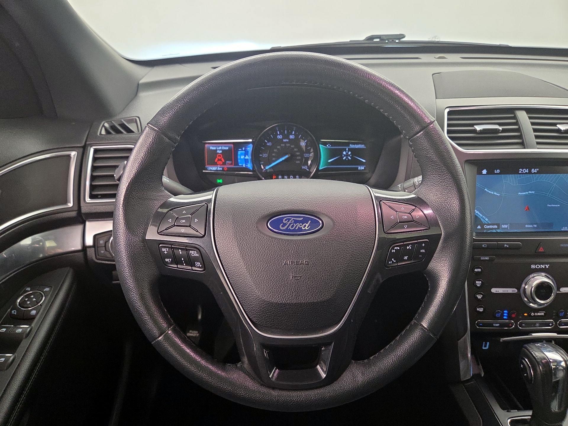 Thumbnail: 2019 Ford Explorer - 10
