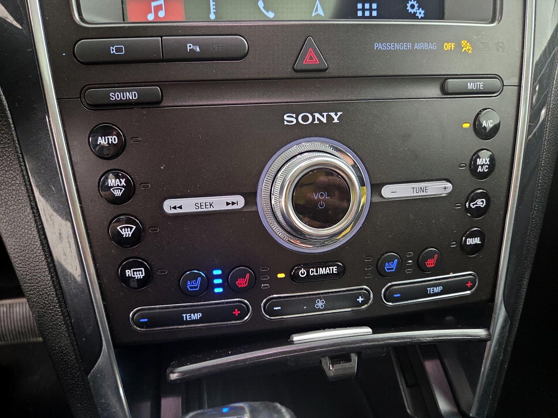 Thumbnail: 2019 Ford Explorer - 17