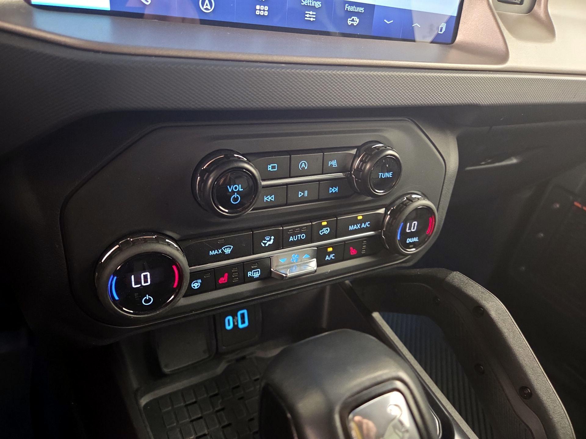 Thumbnail: 2024 Ford Bronco - 17