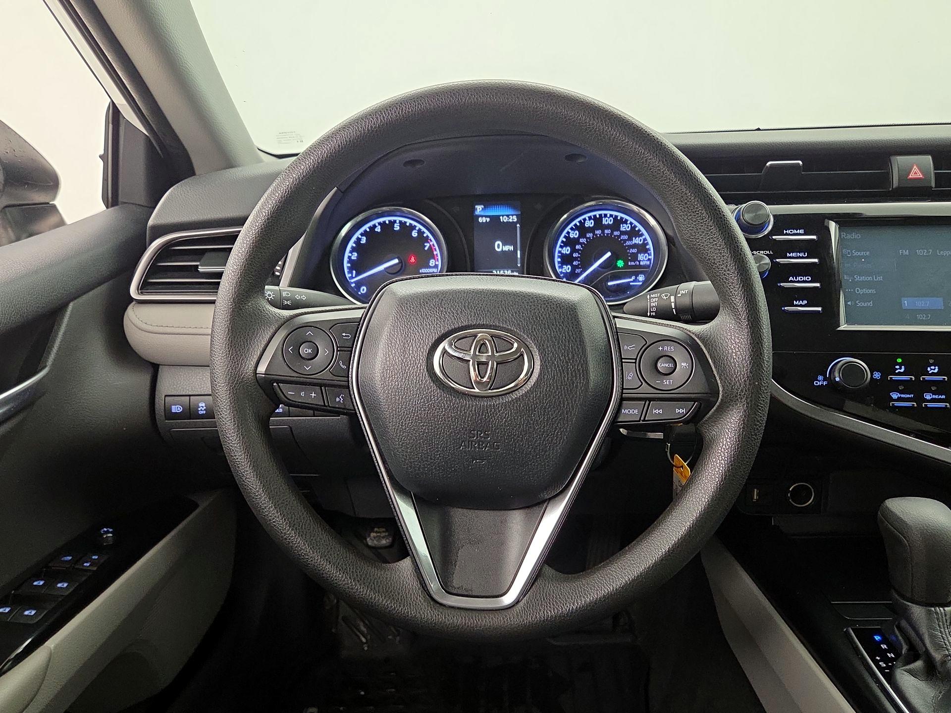 Thumbnail: 2019 Toyota Camry - 10