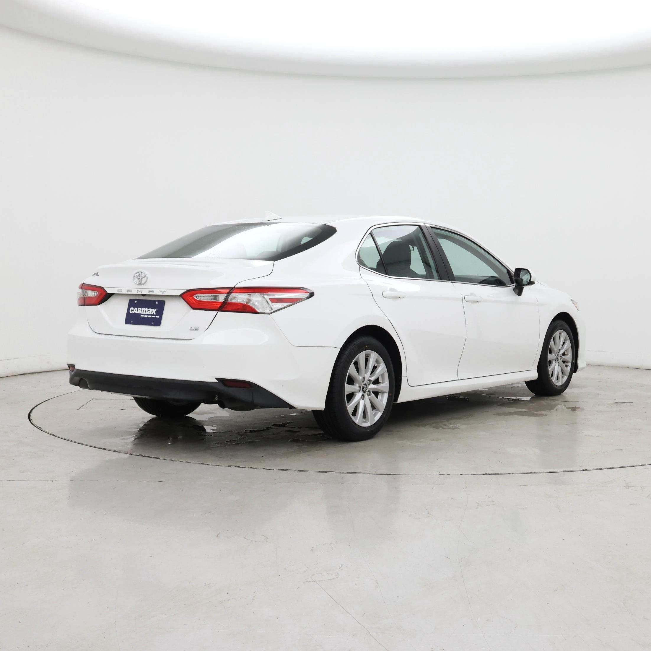 Thumbnail: 2019 Toyota Camry - 8