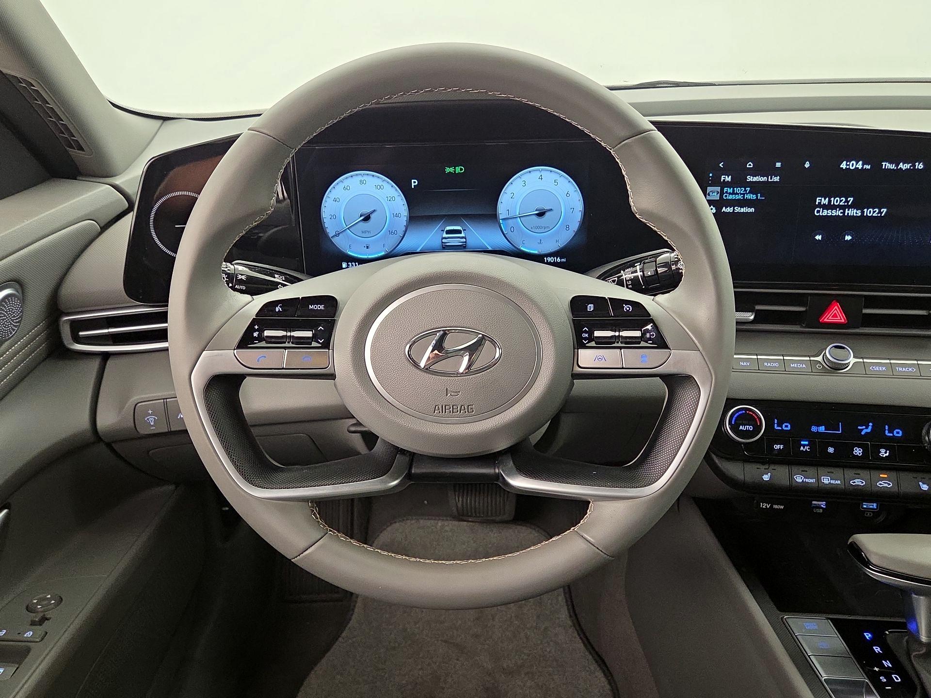 Thumbnail: 2023 Hyundai Elantra - 10