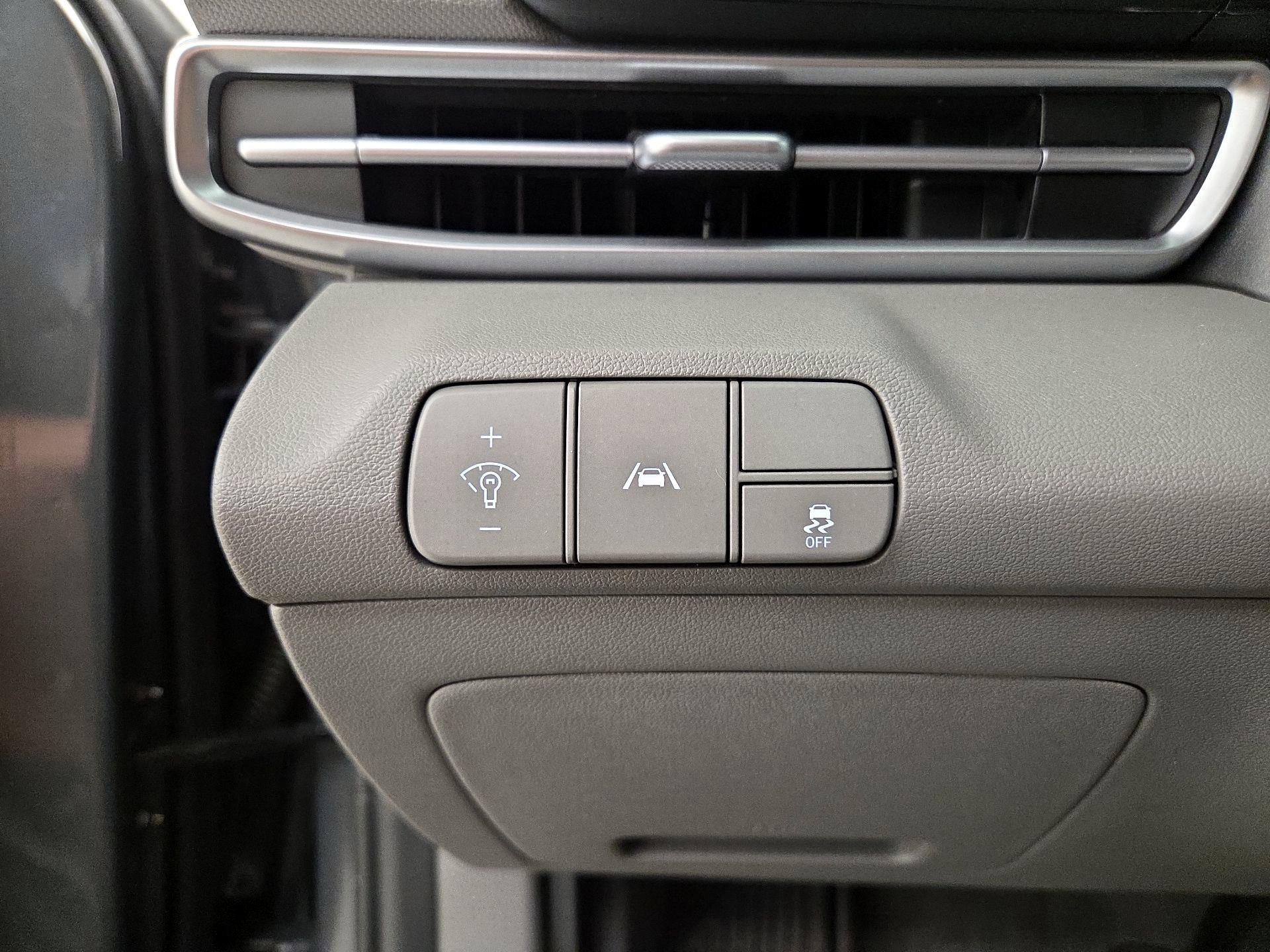 Thumbnail: 2023 Hyundai Elantra - 13