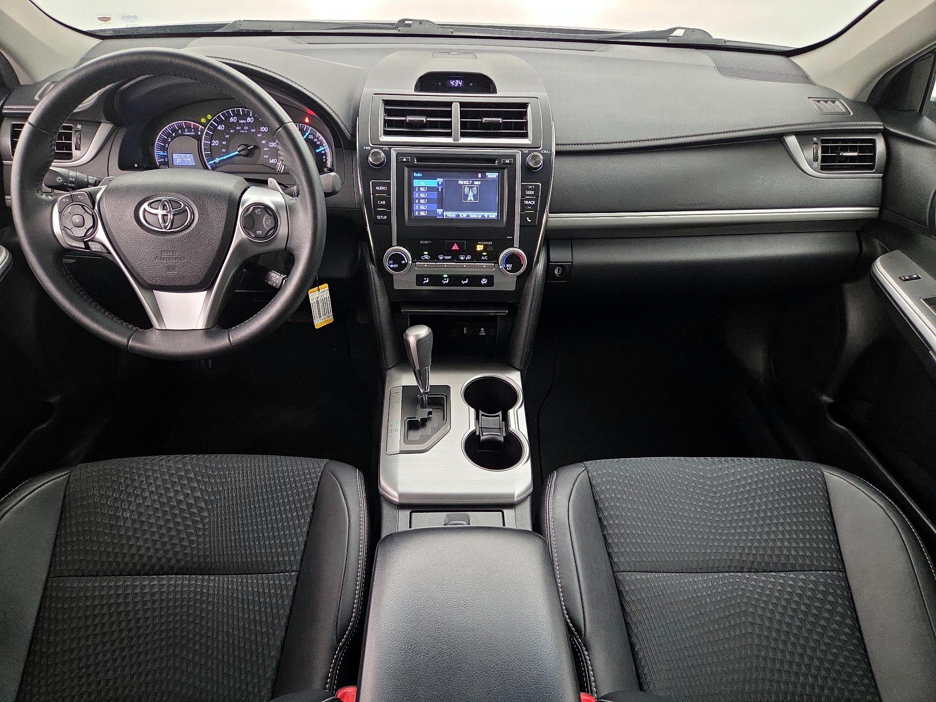 Thumbnail: 2014 Toyota Camry - 9