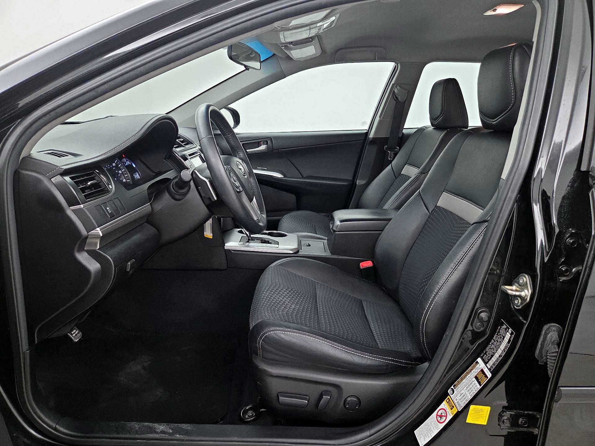 Thumbnail: 2014 Toyota Camry - 11