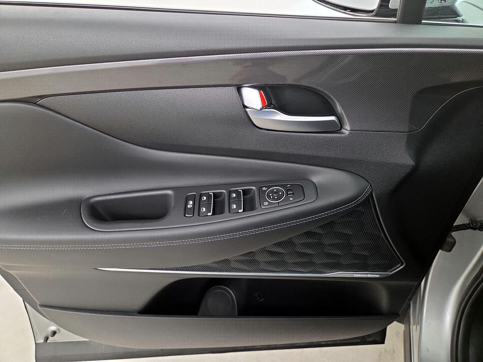 Thumbnail: 2023 Hyundai Santa Fe - 12