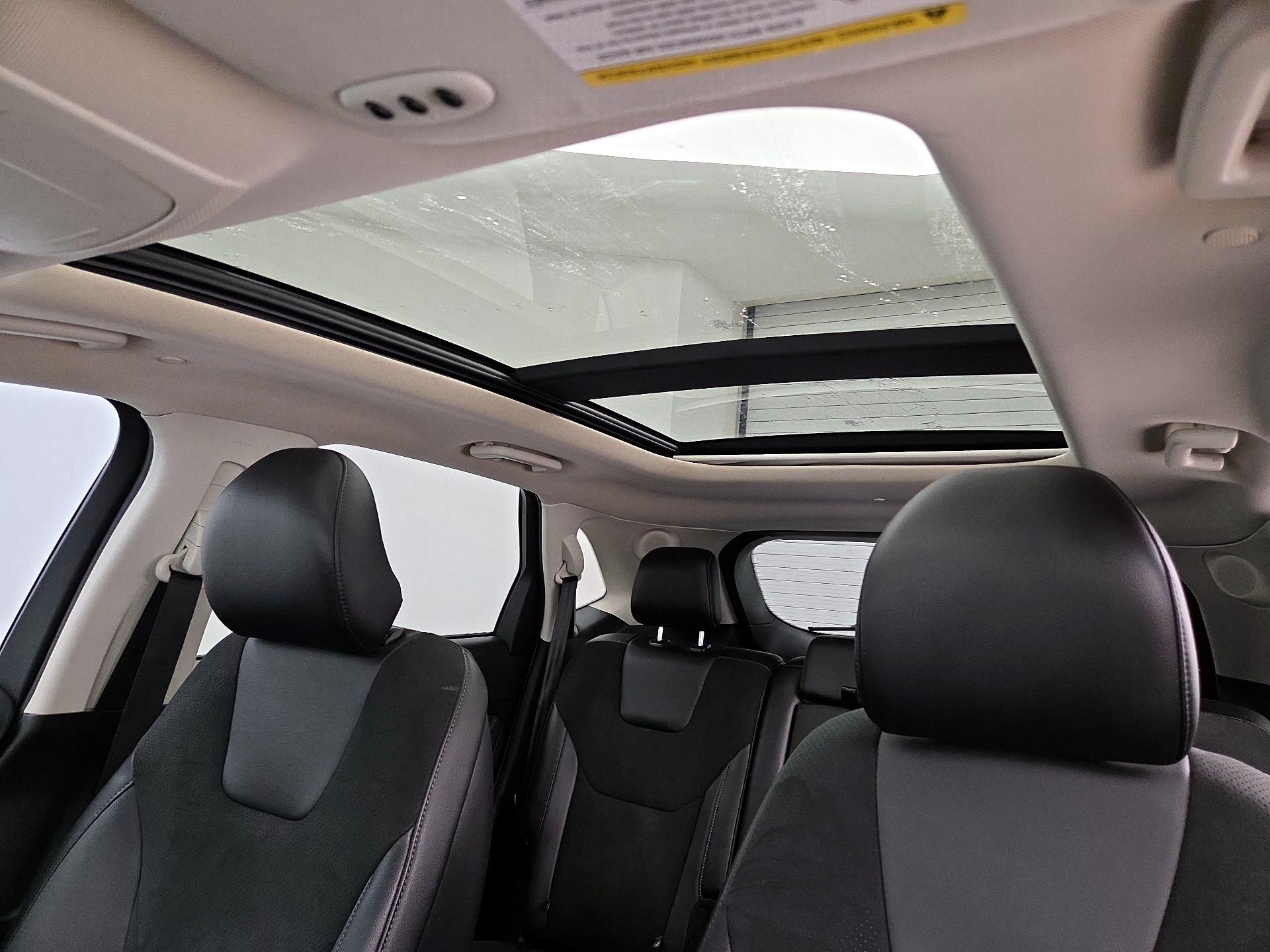 Thumbnail: 2018 Ford Edge - 20