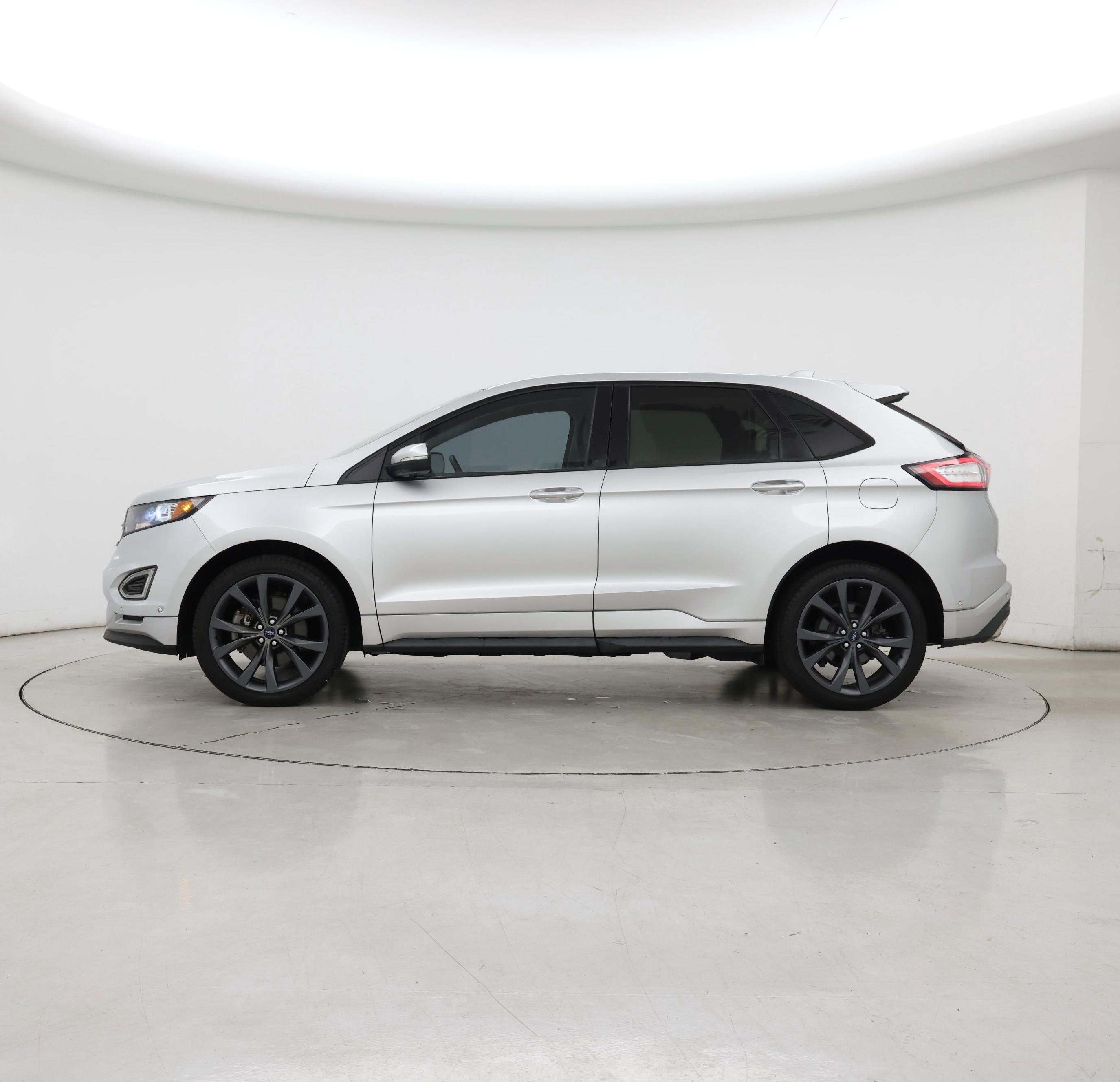 Thumbnail: 2018 Ford Edge - 3