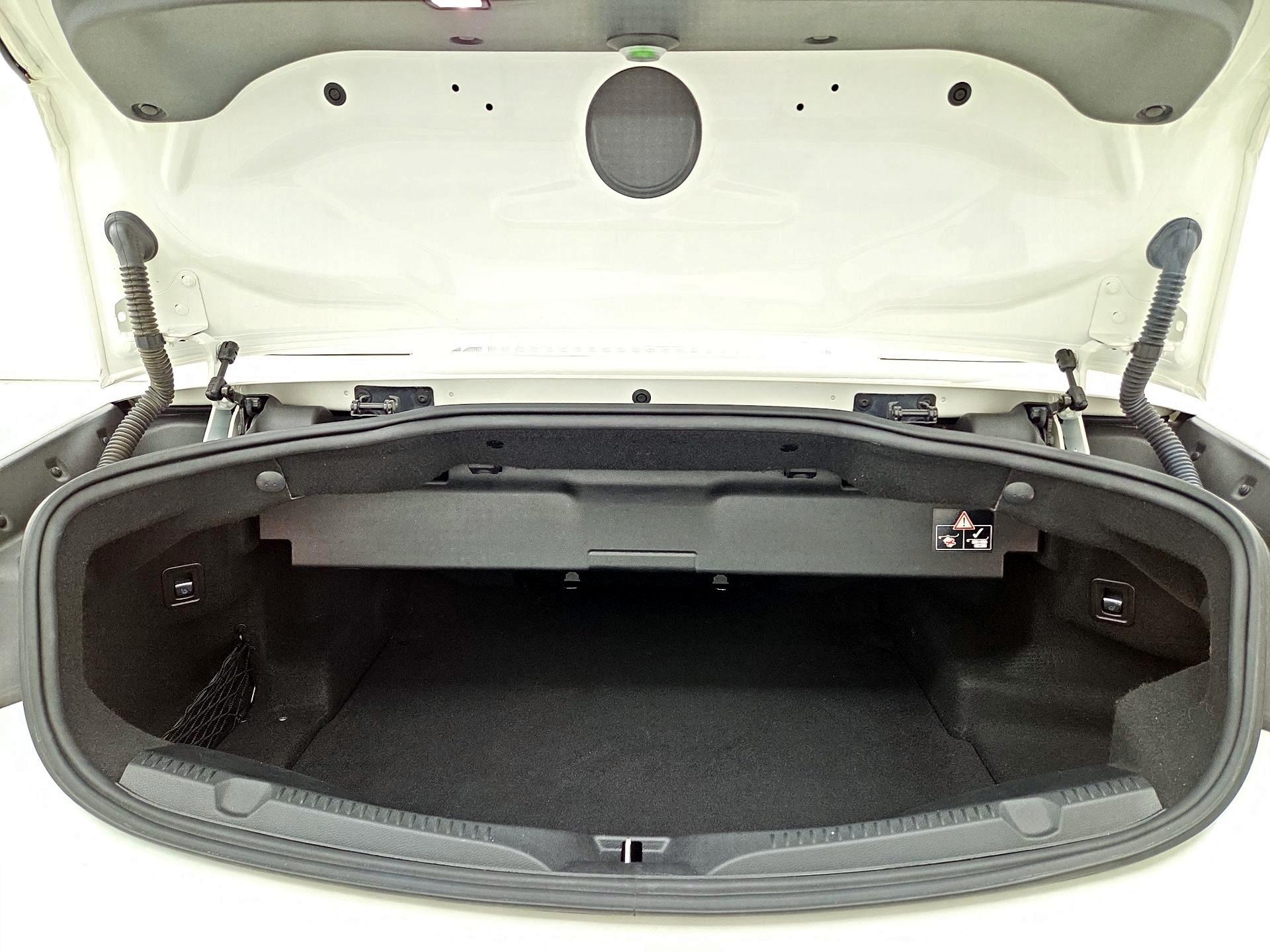 Thumbnail: 2018 Mercedes-Benz E-Class - 20