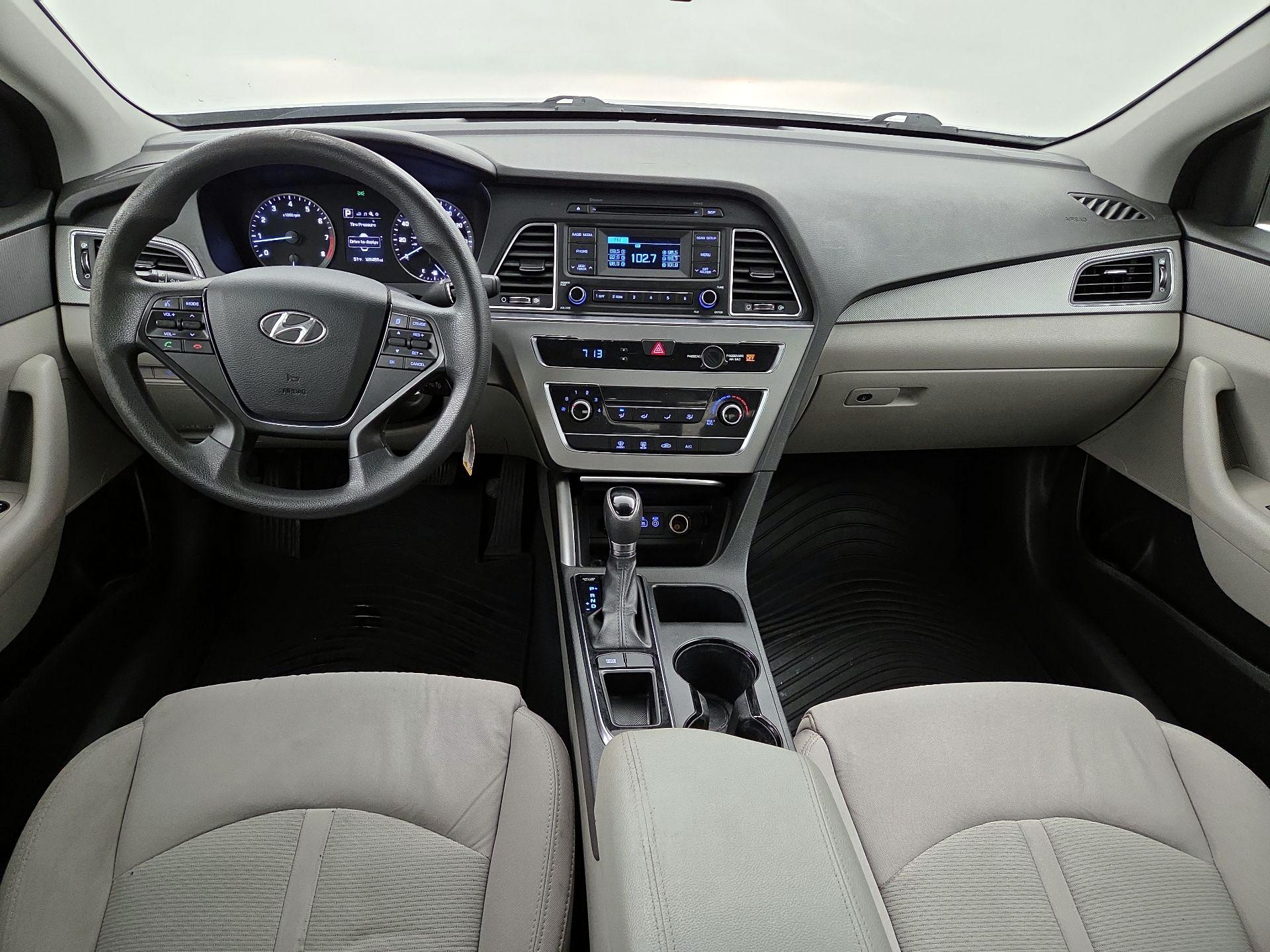 Thumbnail: 2015 Hyundai Sonata - 9