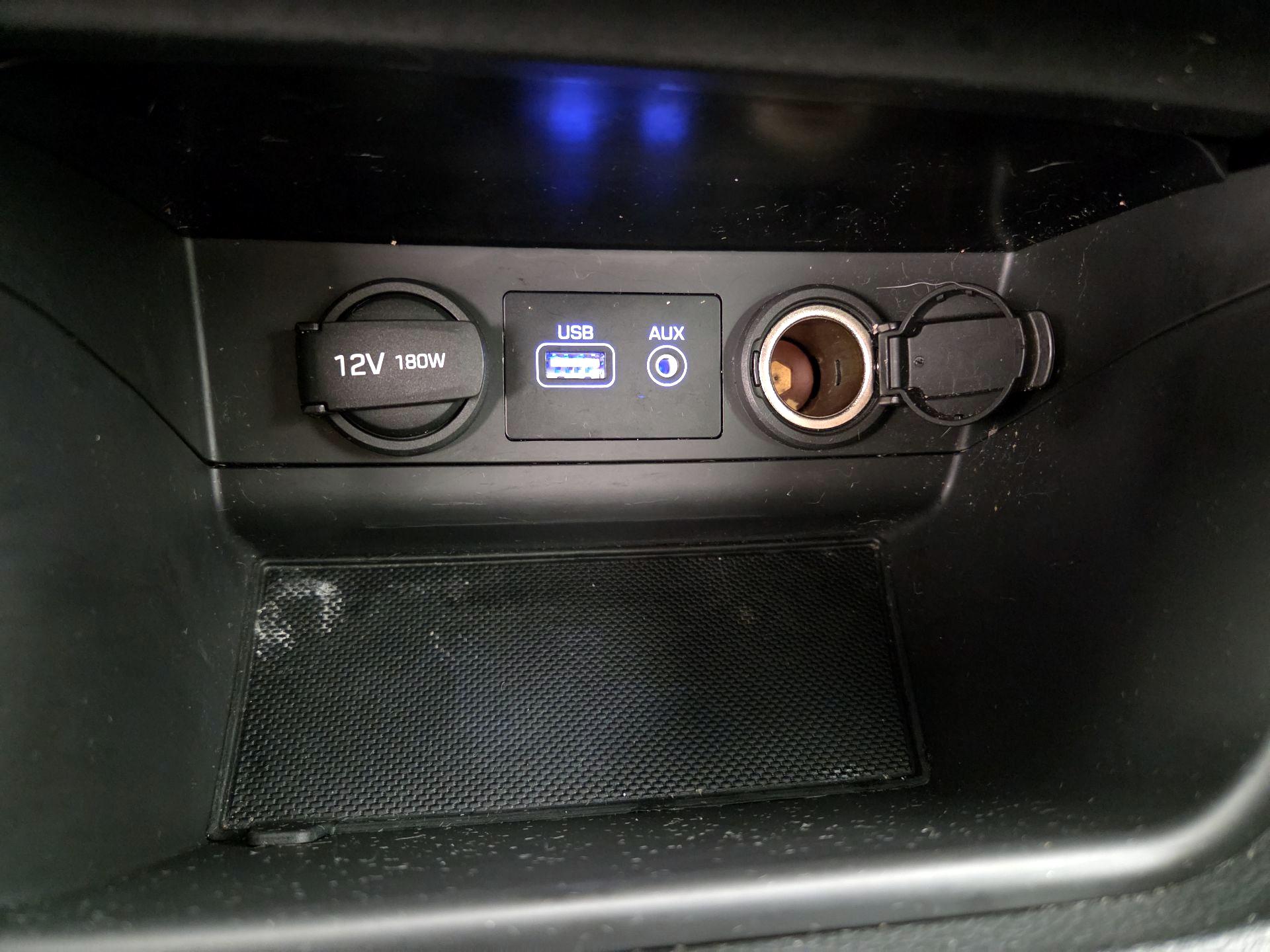 Thumbnail: 2015 Hyundai Sonata - 17