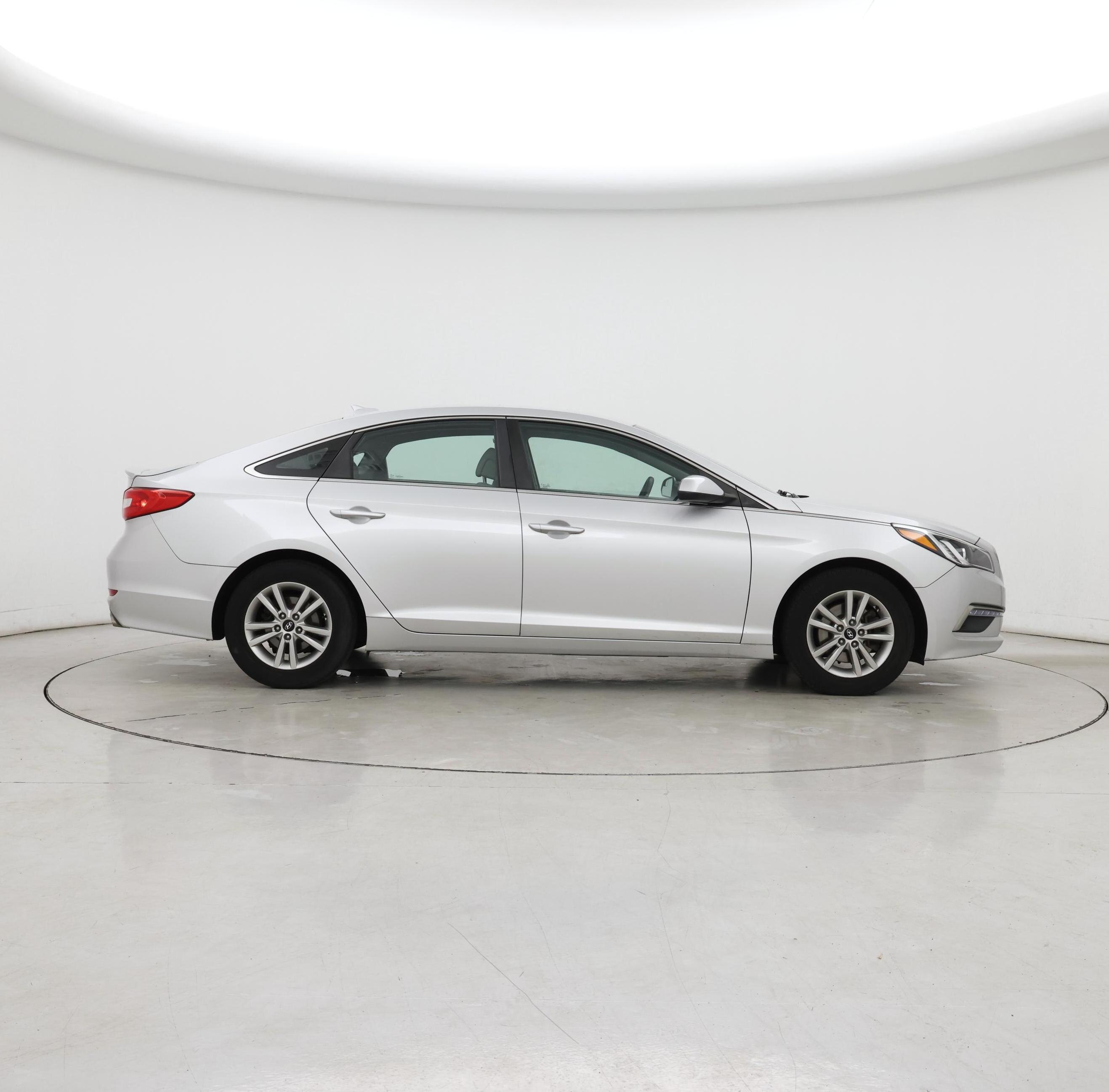 Thumbnail: 2015 Hyundai Sonata - 7