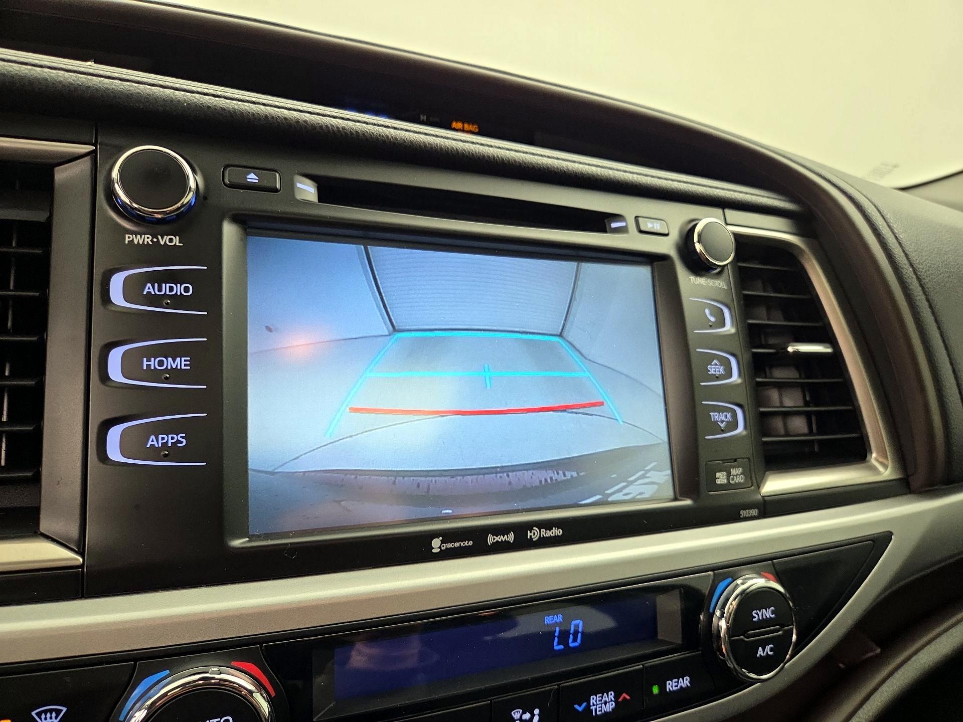 Thumbnail: 2019 Toyota Highlander - 15