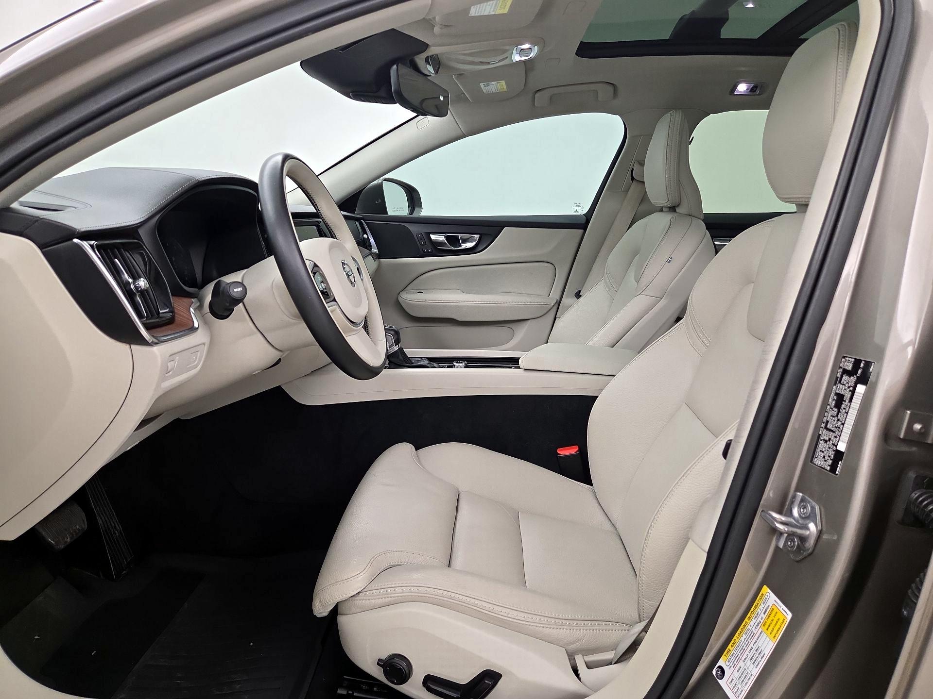 Thumbnail: 2020 Volvo S60 - 11