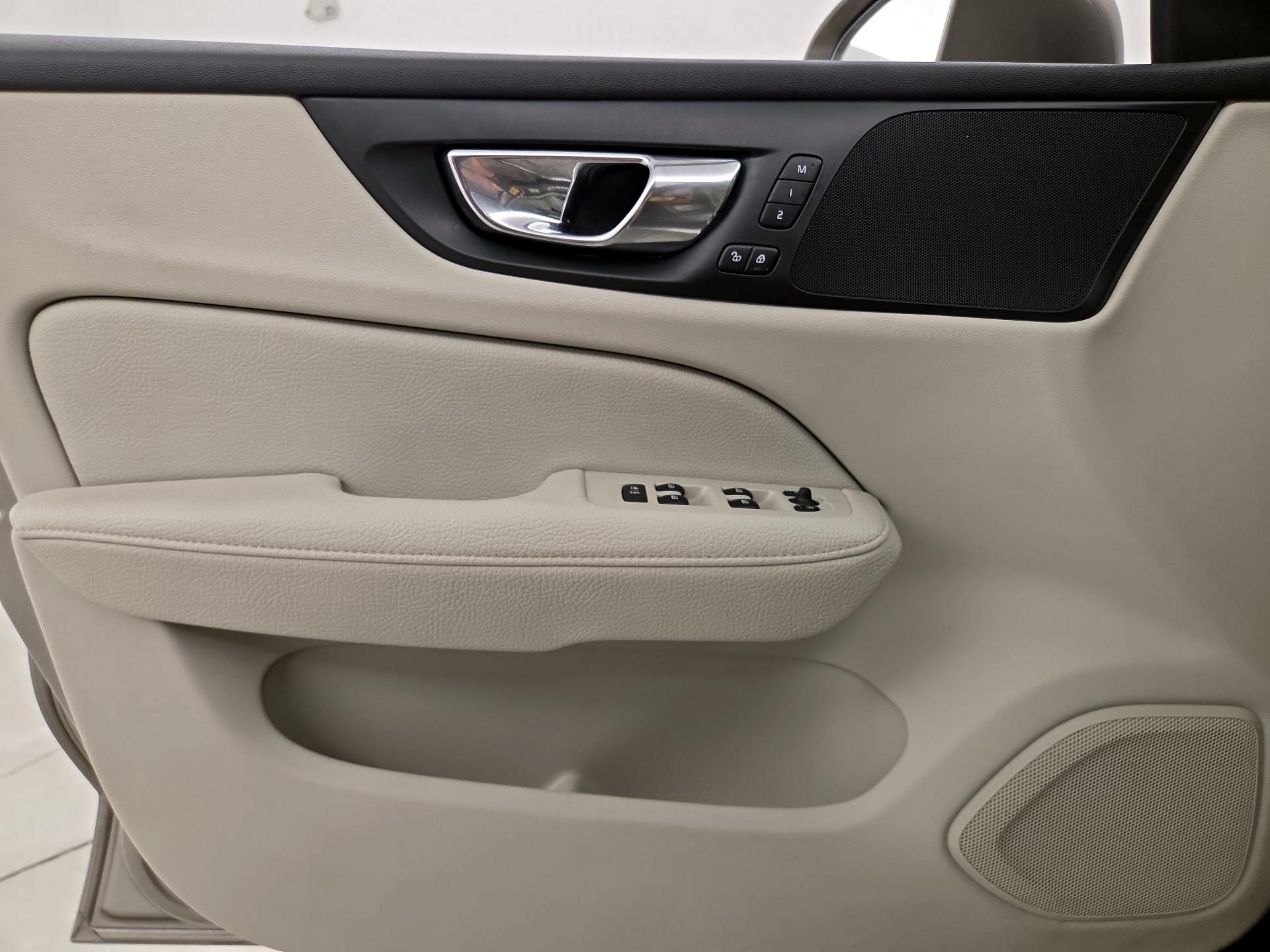 Thumbnail: 2020 Volvo S60 - 12