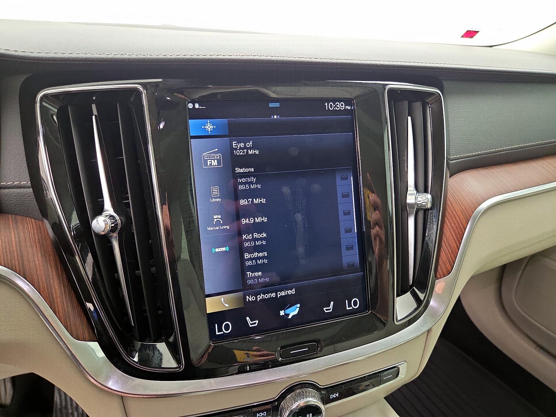 Thumbnail: 2020 Volvo S60 - 16