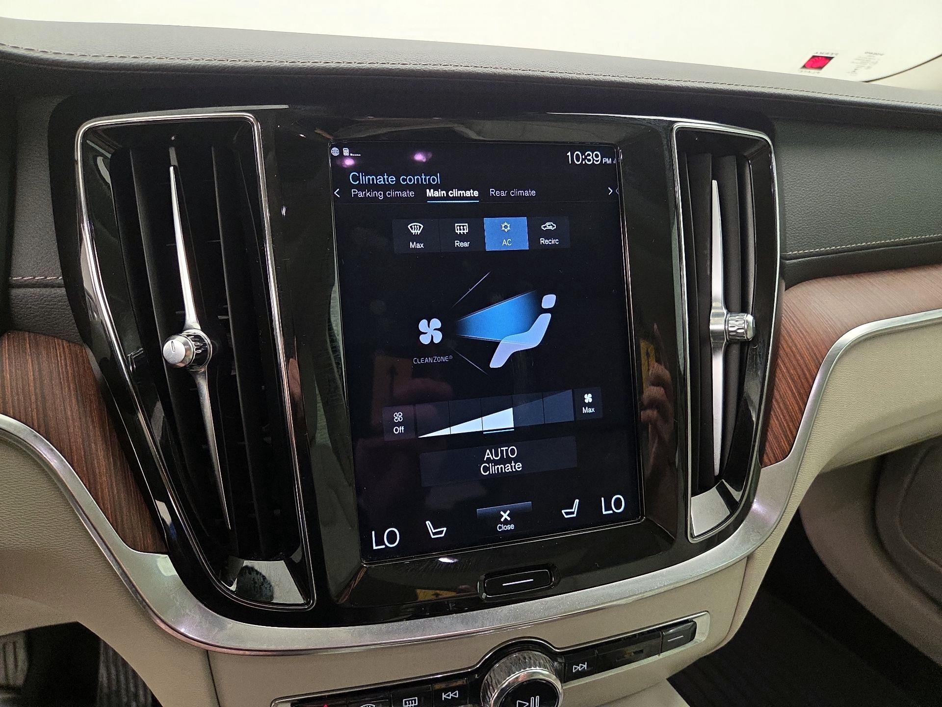 Thumbnail: 2020 Volvo S60 - 17