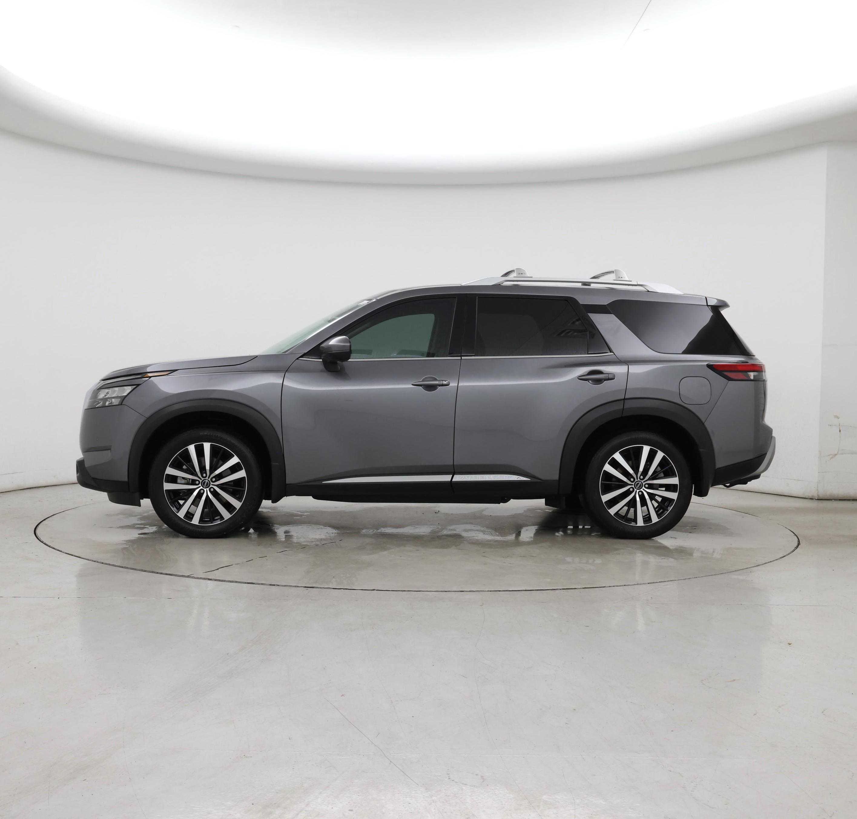 Thumbnail: 2025 Nissan Pathfinder - 3
