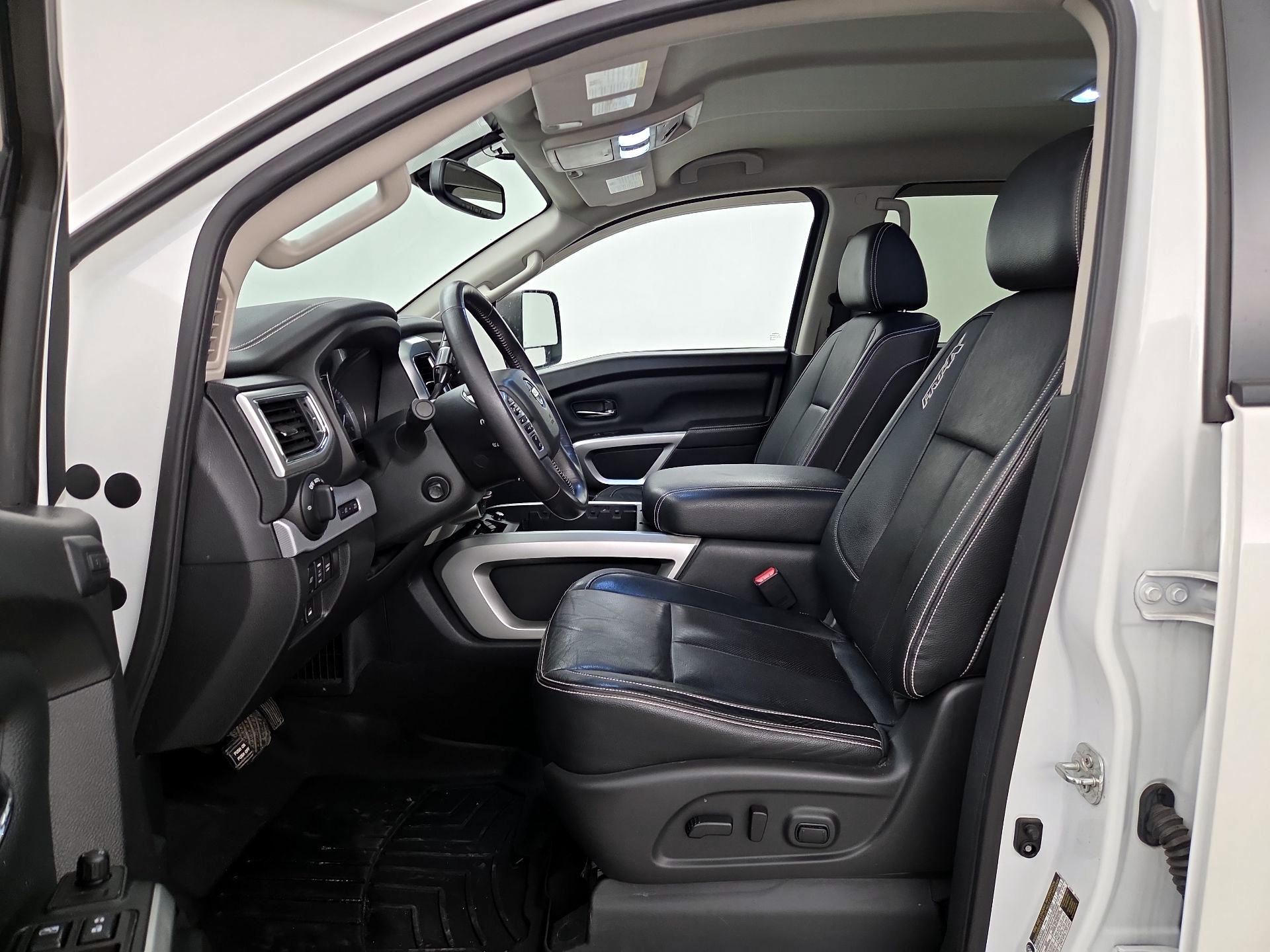 Thumbnail: 2019 Nissan Titan - 11