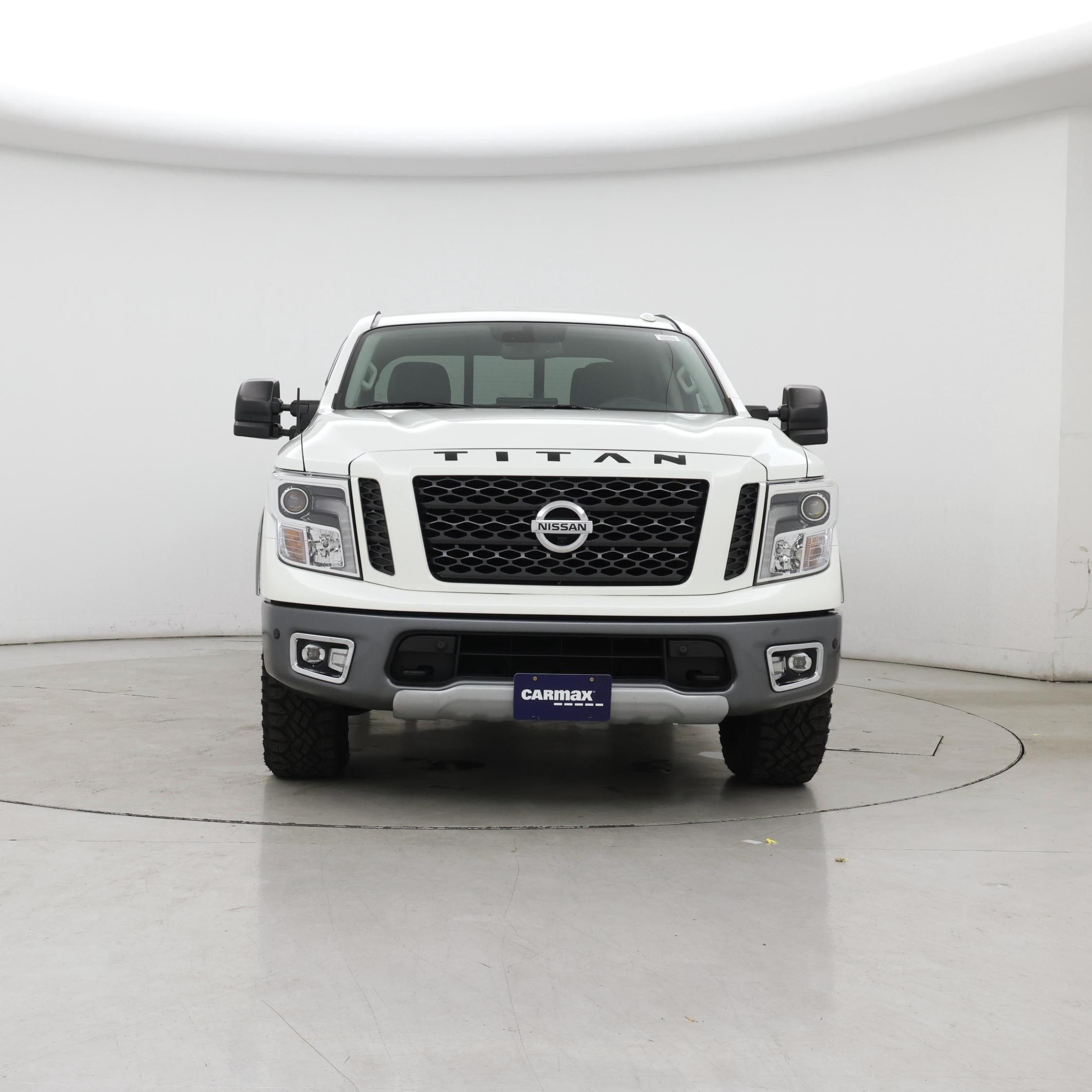 Thumbnail: 2019 Nissan Titan - 5