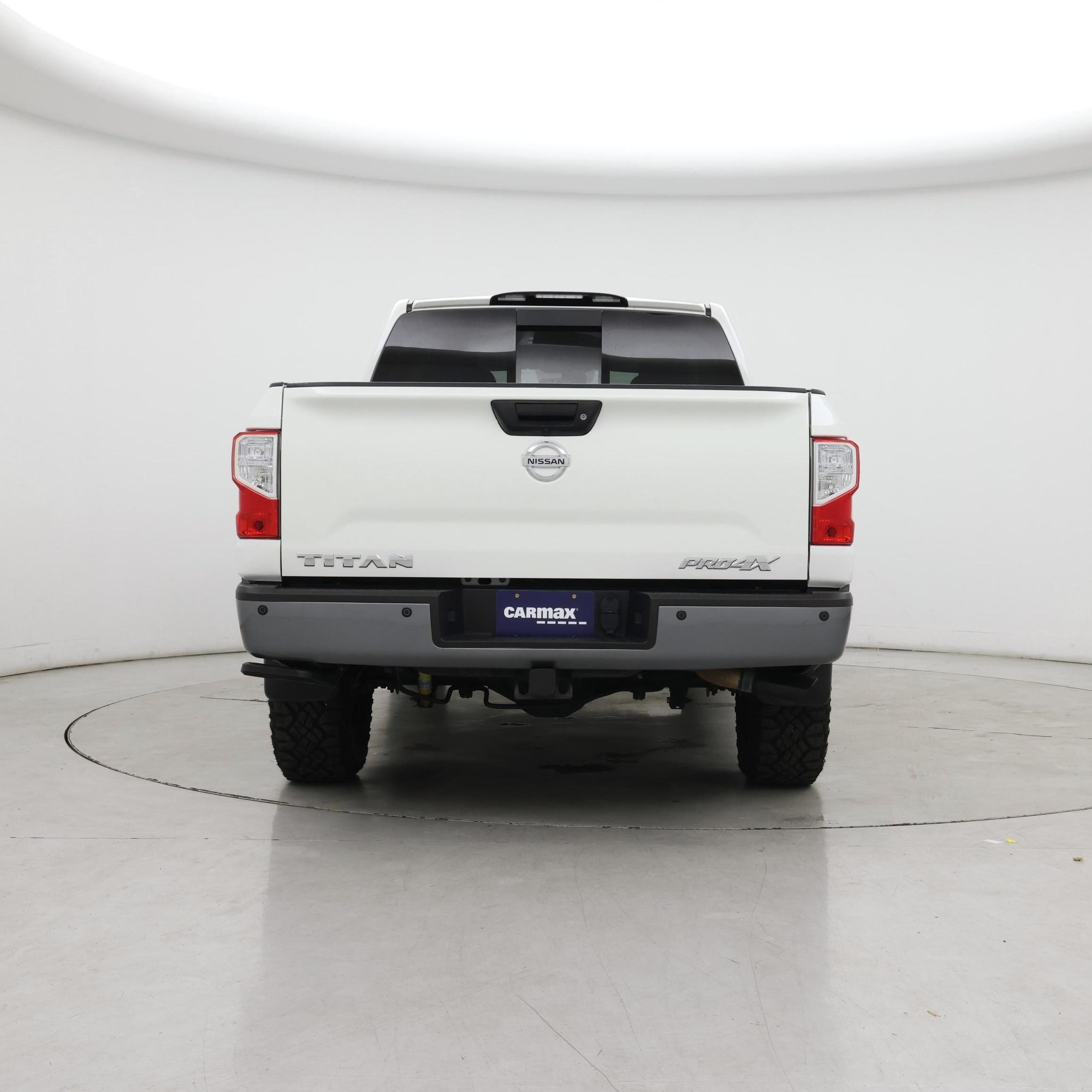 Thumbnail: 2019 Nissan Titan - 6