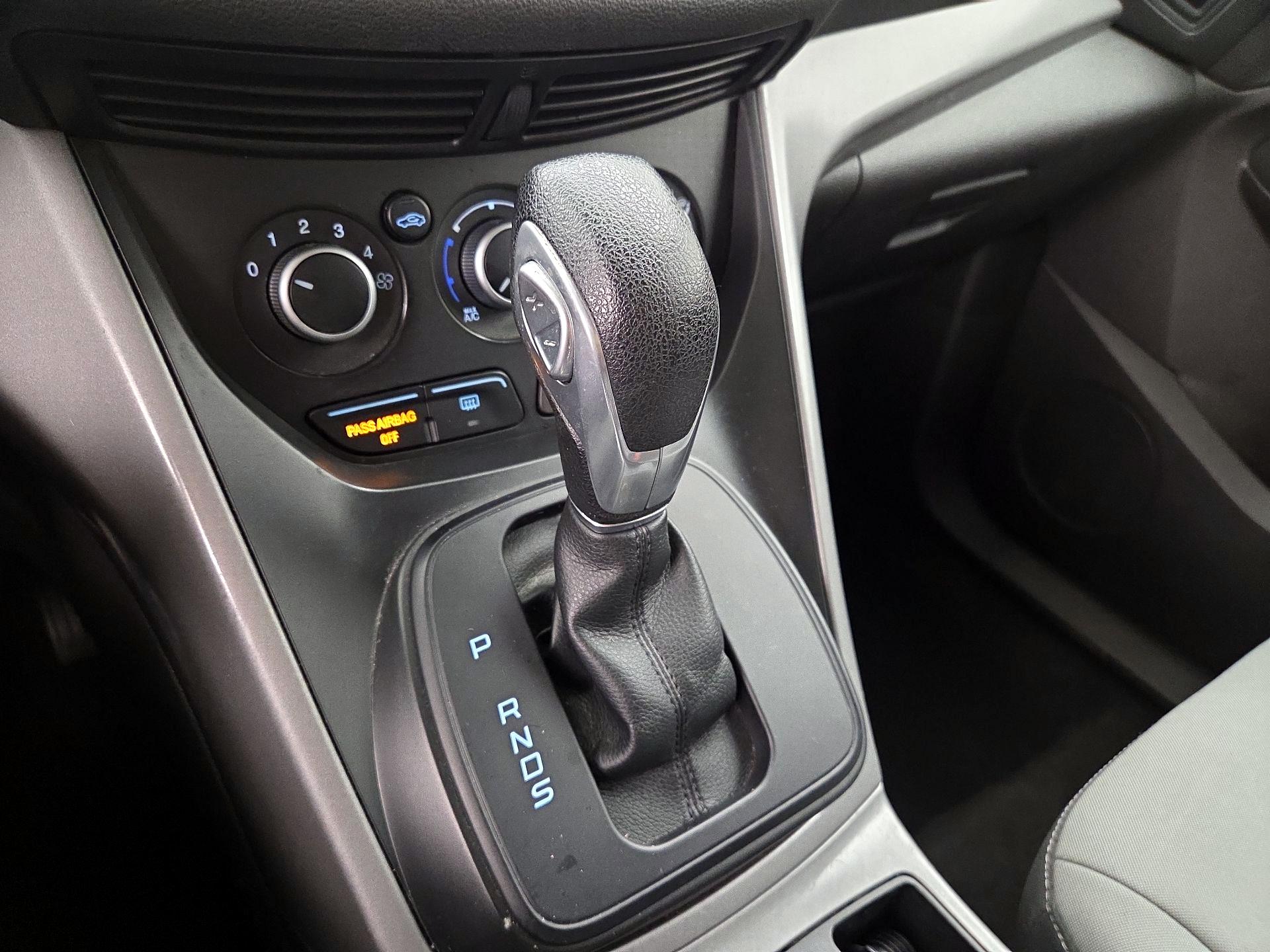 Thumbnail: 2016 Ford Escape - 17