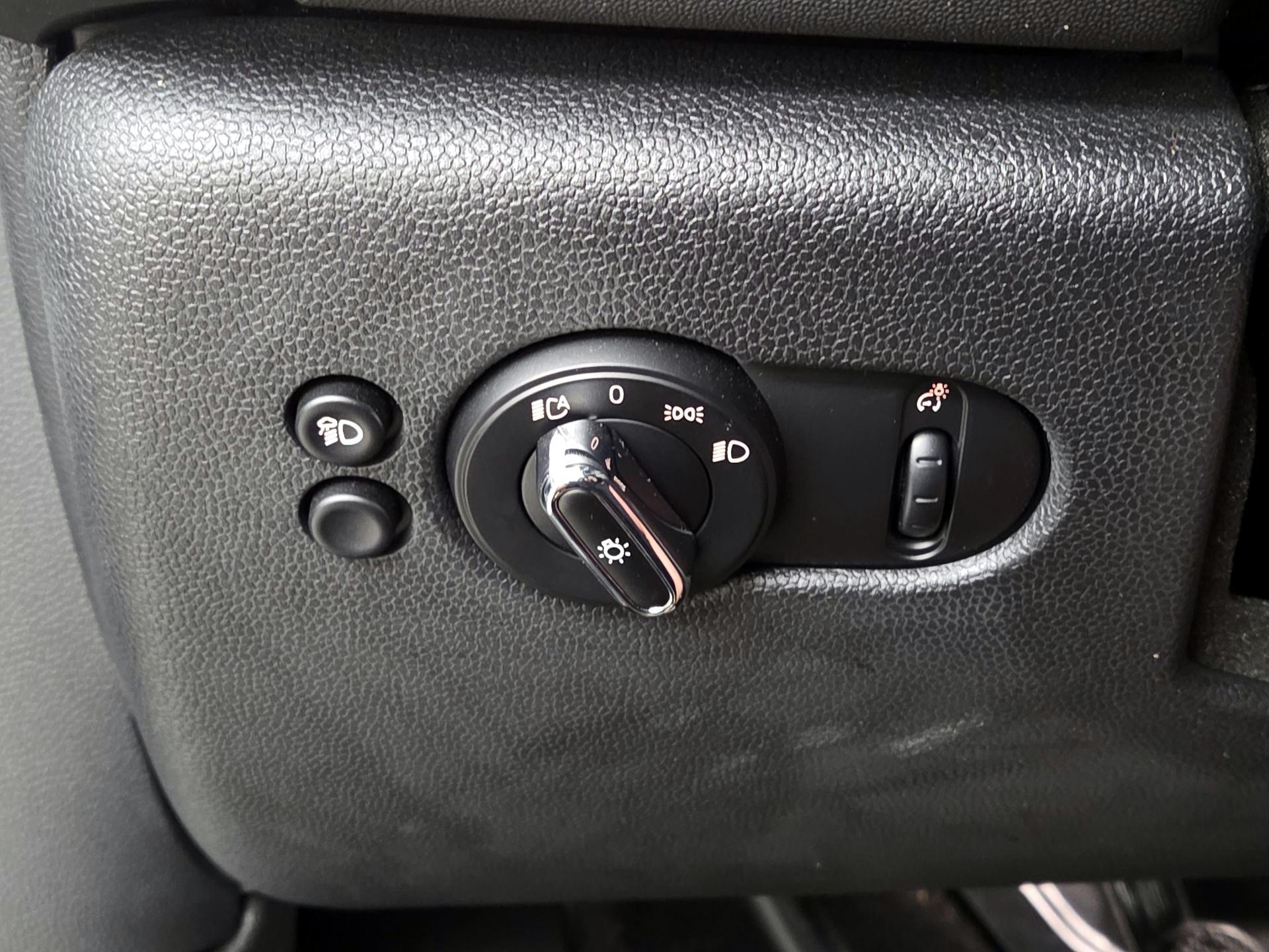 Thumbnail: 2022 MINI Cooper Hardtop - 13