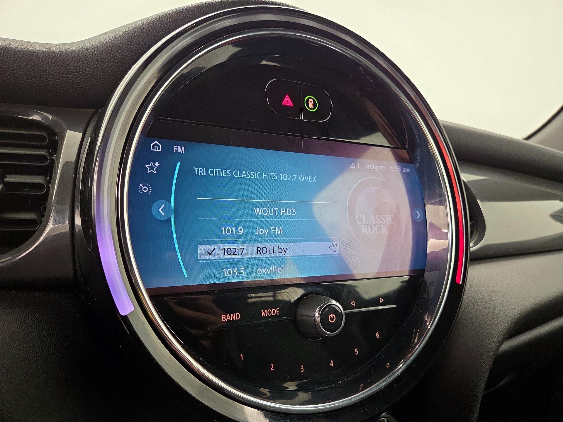 Thumbnail: 2022 MINI Cooper Hardtop - 15