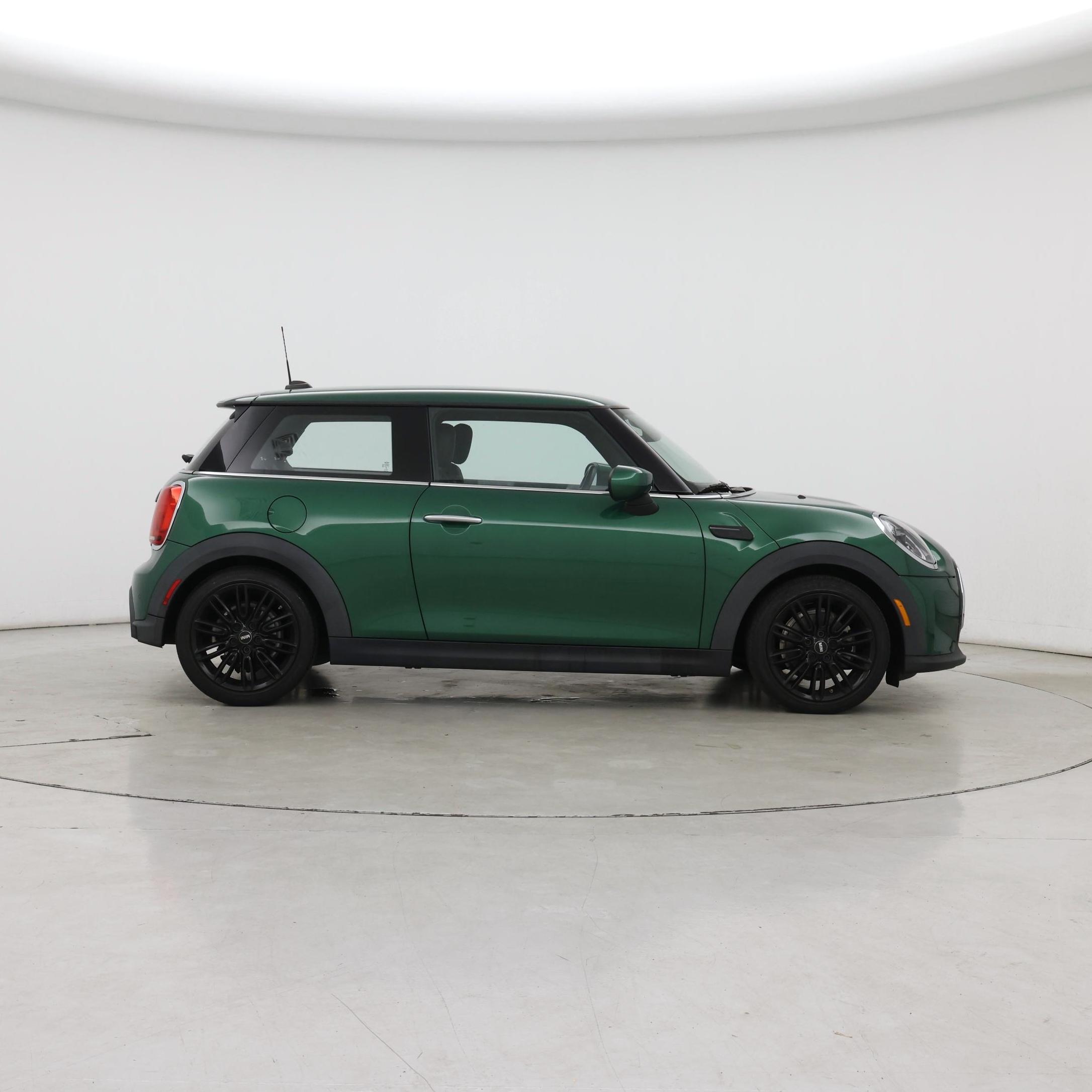 Thumbnail: 2022 MINI Cooper Hardtop - 7