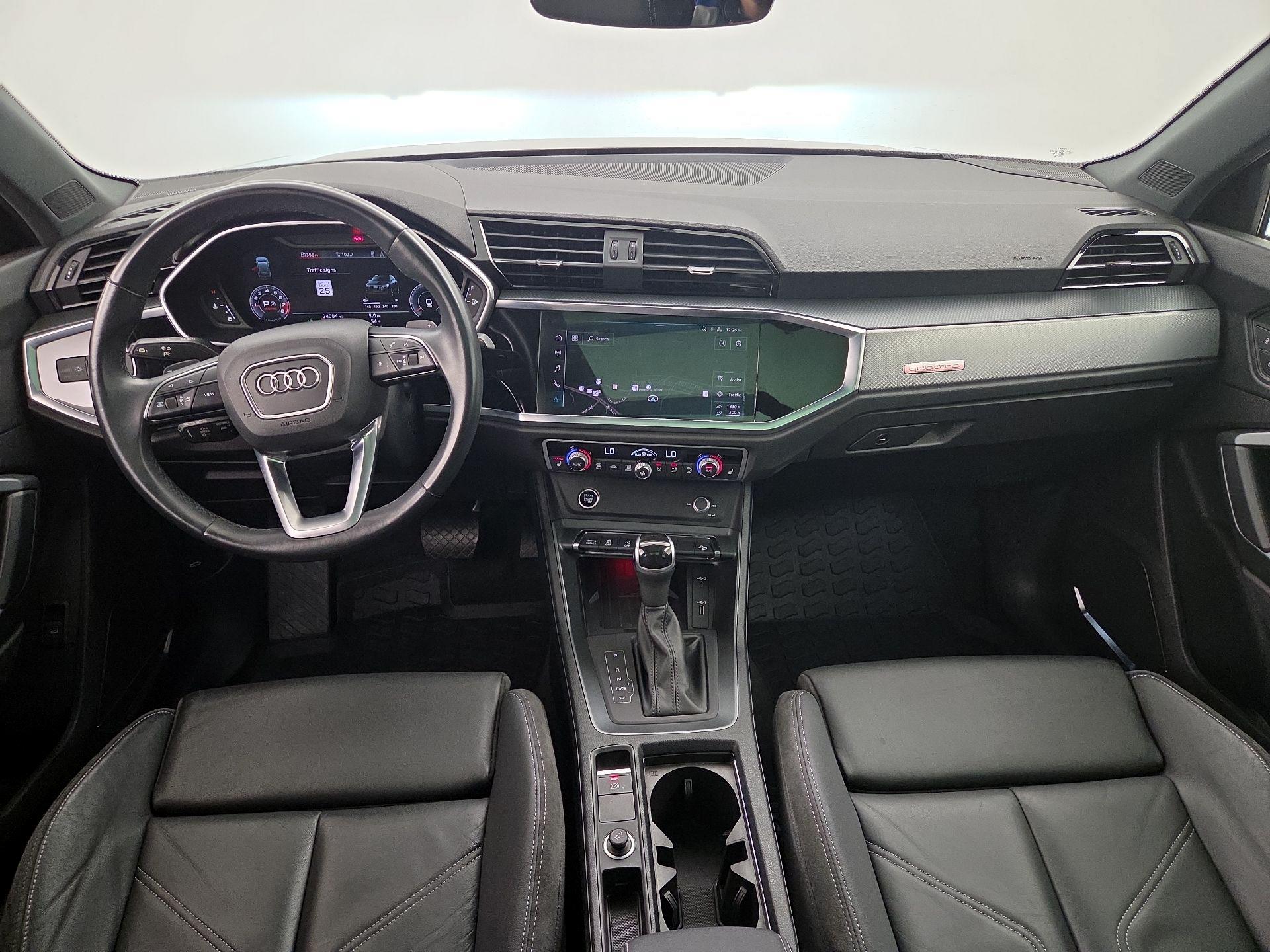 Thumbnail: 2021 Audi Q3 - 9