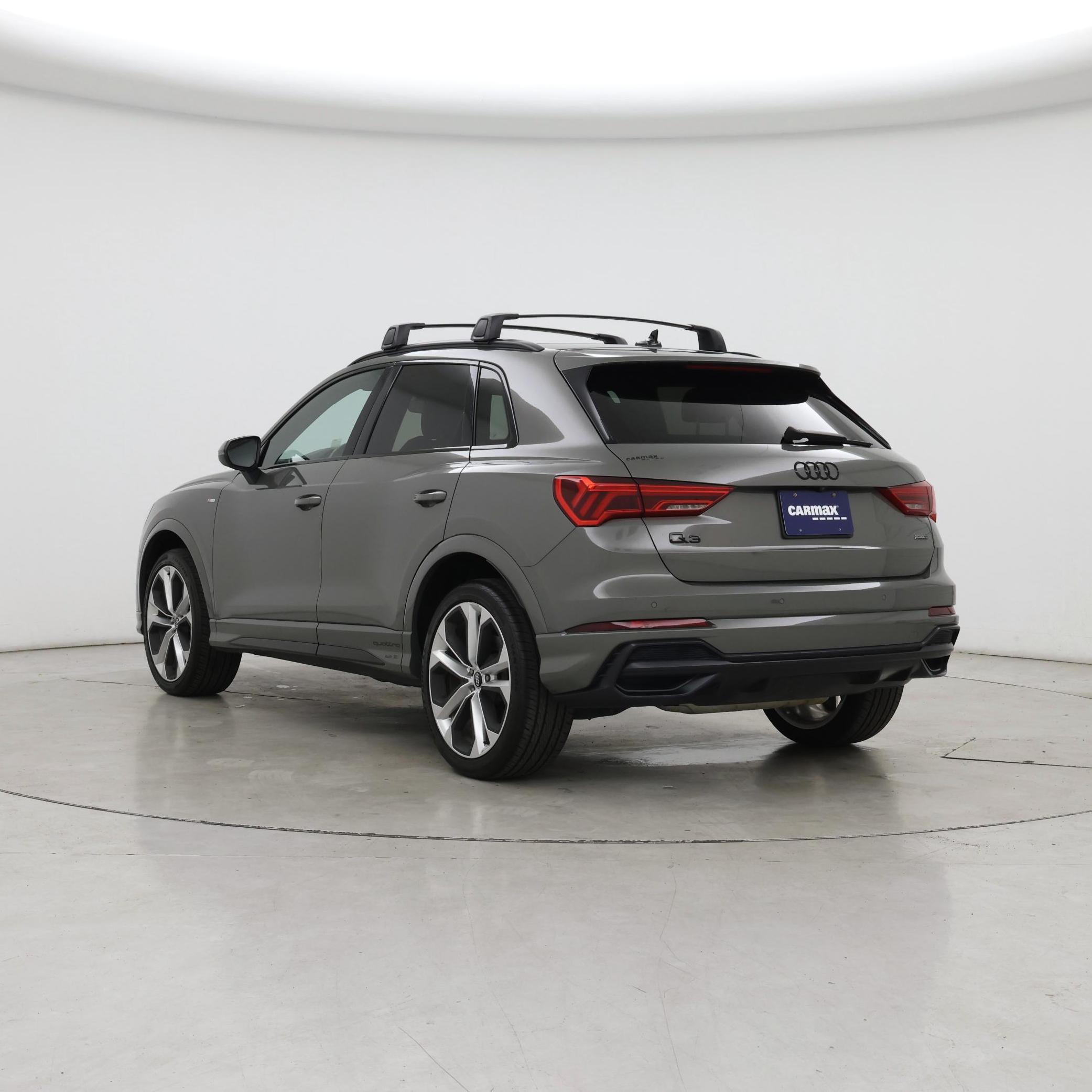 Thumbnail: 2021 Audi Q3 - 2