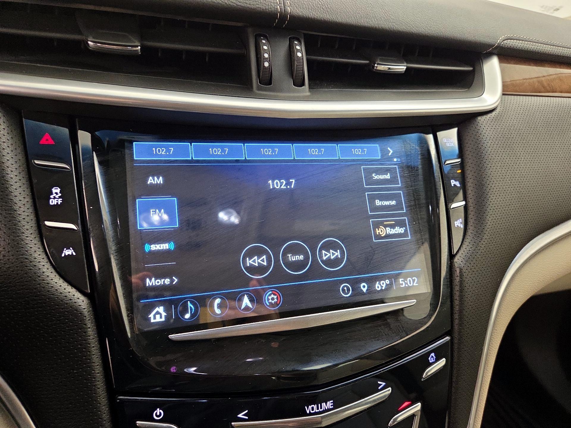 Thumbnail: 2018 Cadillac XTS - 16