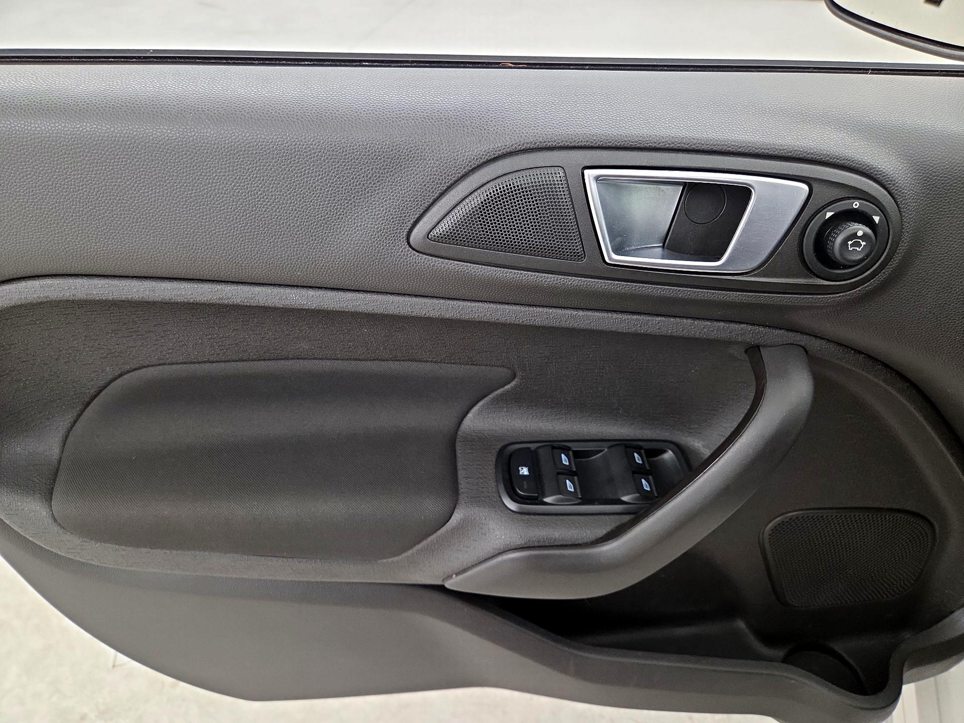 Thumbnail: 2019 Ford Fiesta - 12