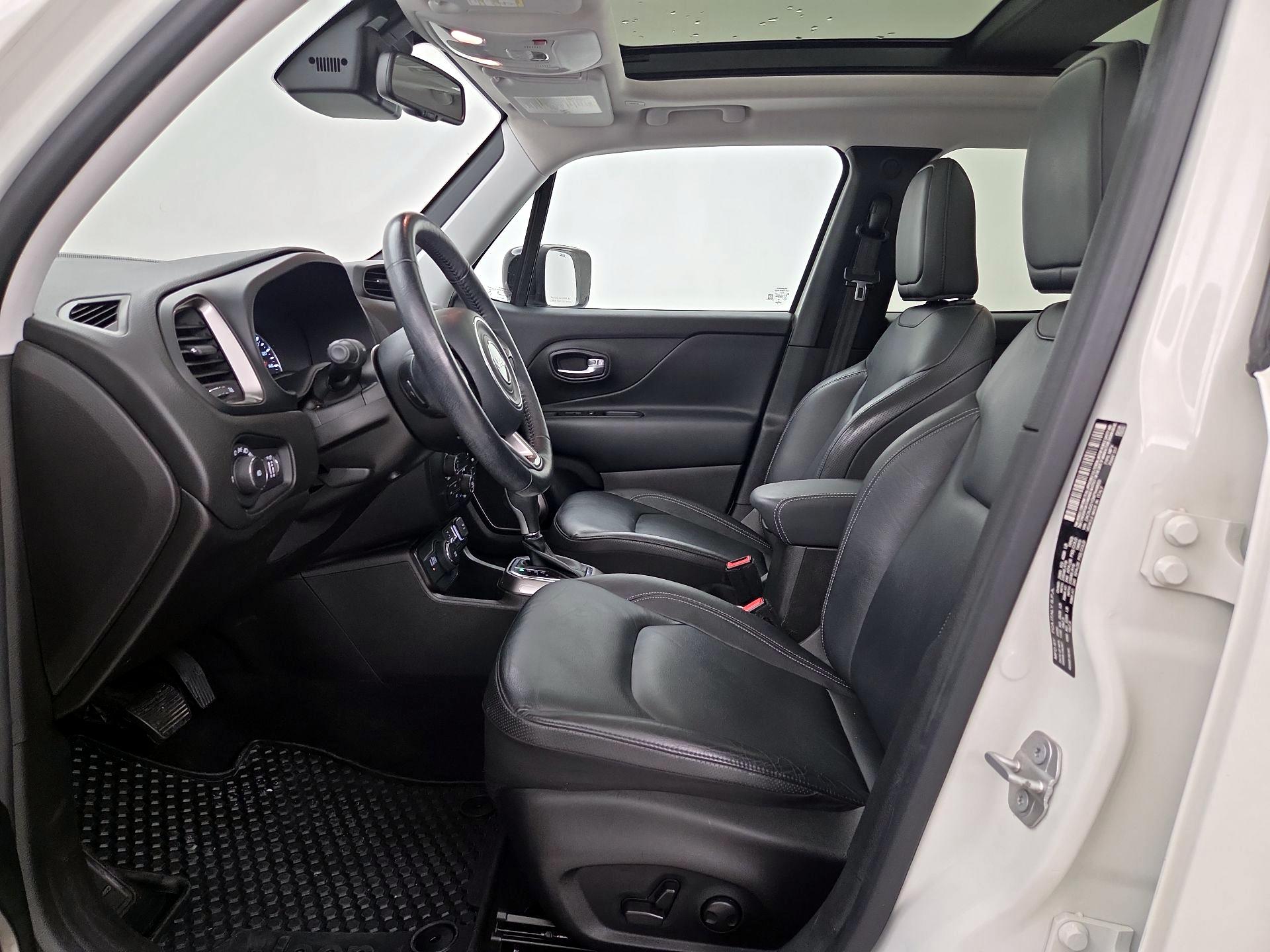 Thumbnail: 2022 Jeep Renegade - 11